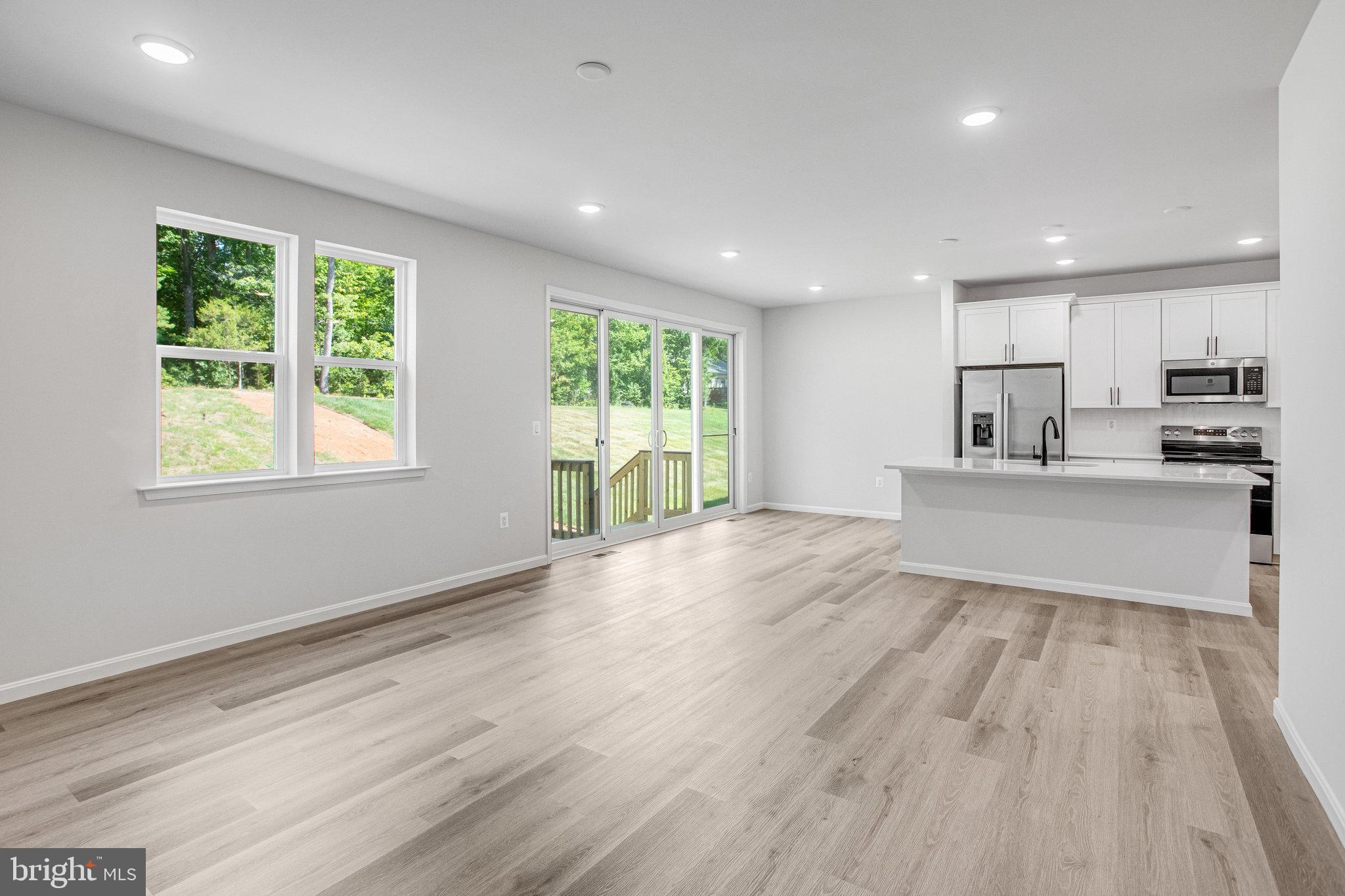 WILDERNESS SHORES - Residential