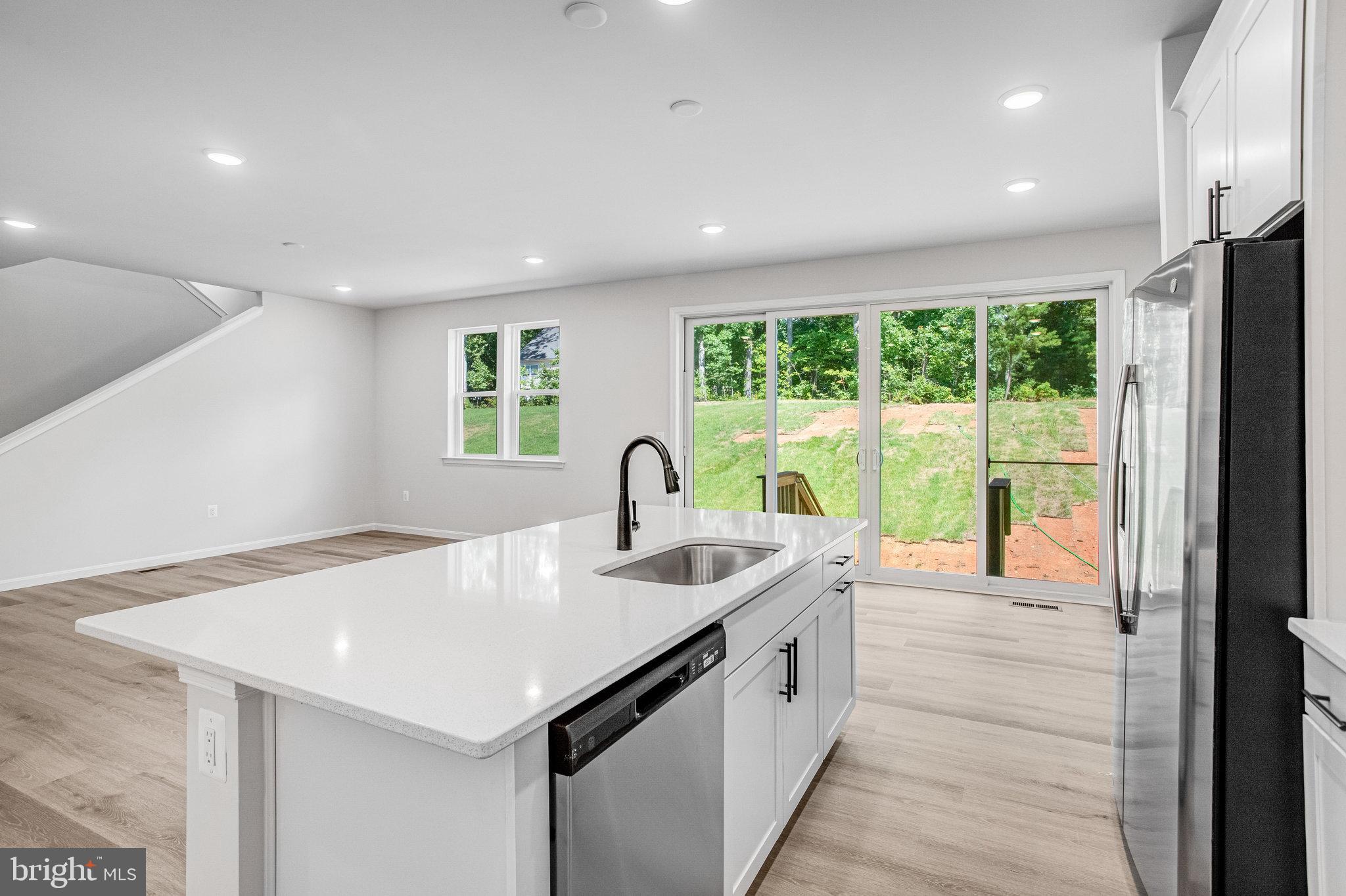 WILDERNESS SHORES - Residential