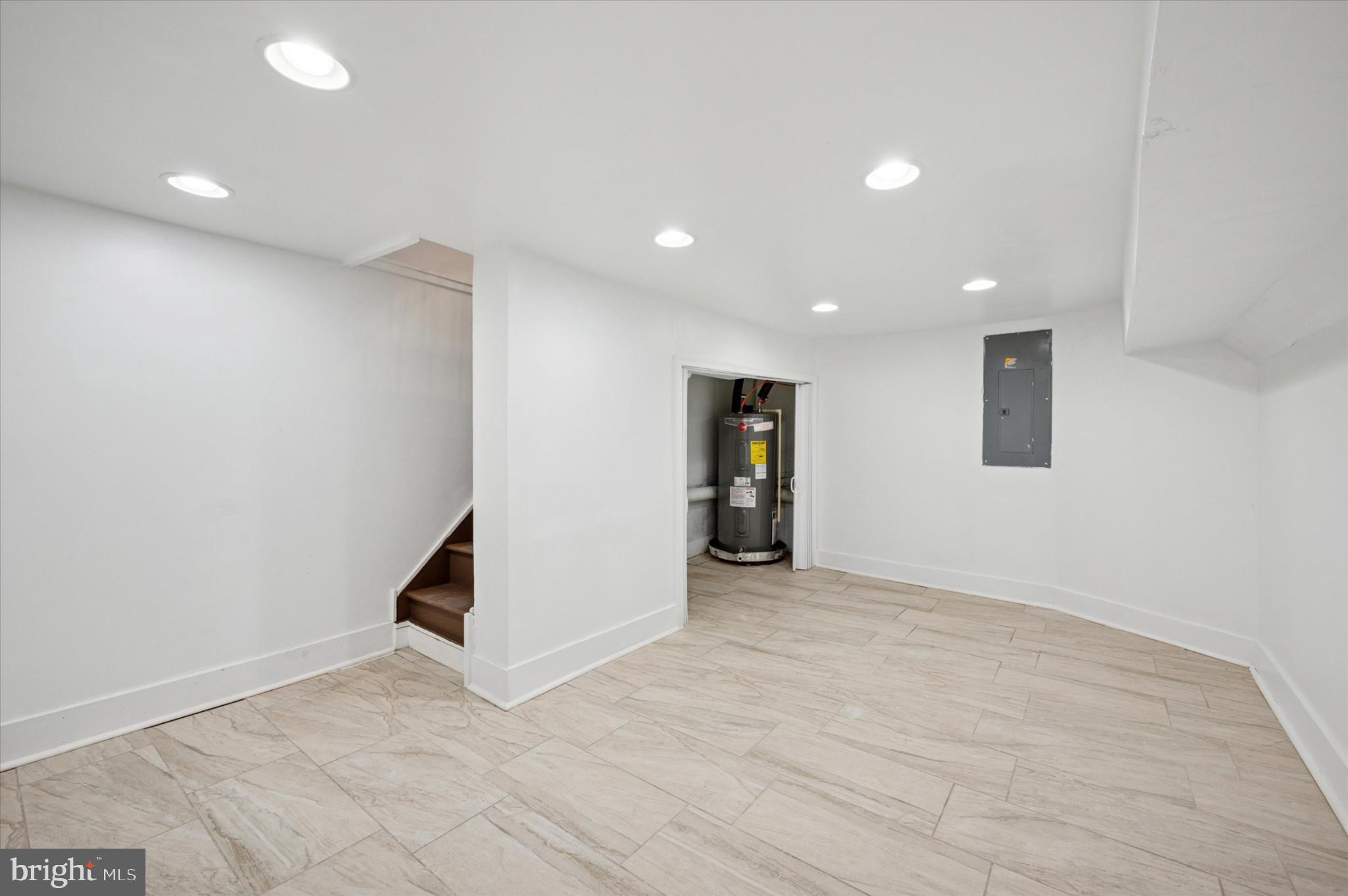 POINT BREEZE - Residential