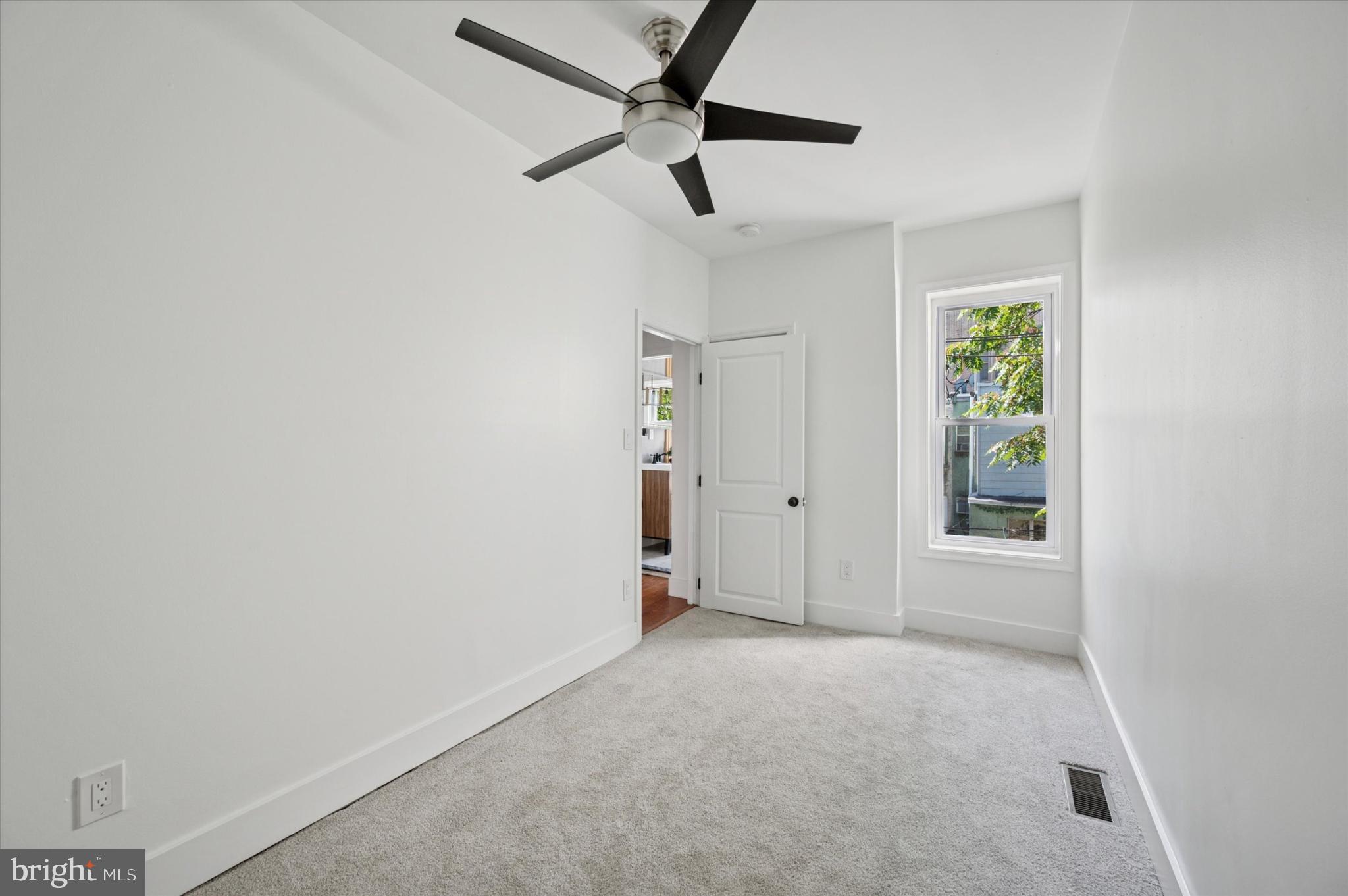 POINT BREEZE - Residential