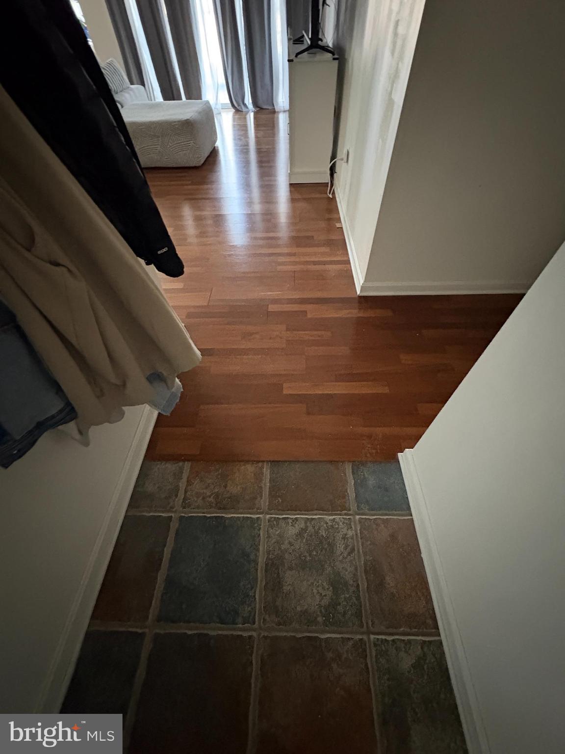 HEARTHSTONE MANOR - Residential