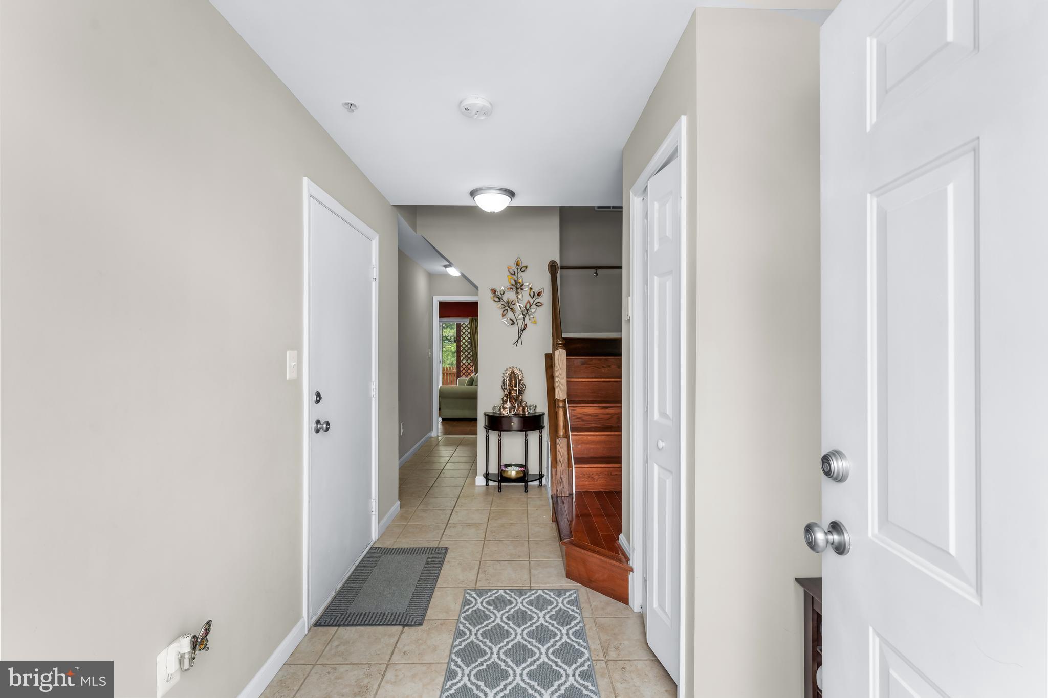 EMERALD KNOLLS - Residential