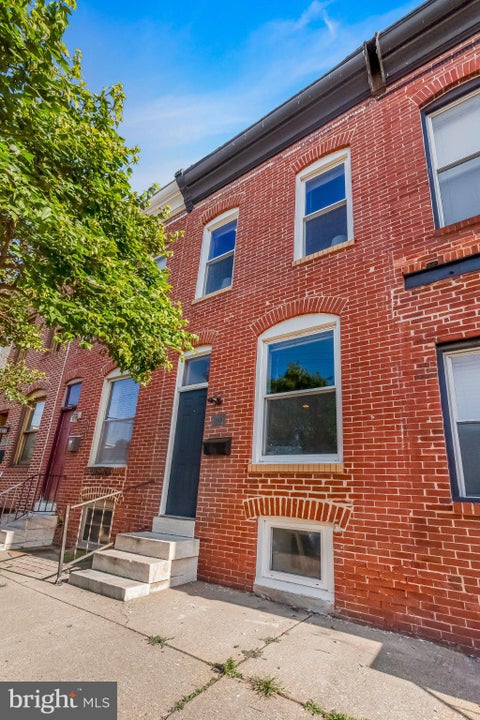 Townhouse For Sale - 2806 E Fairmount Avenue<br/> Baltimore City County, BALTIMORE, MD 21224