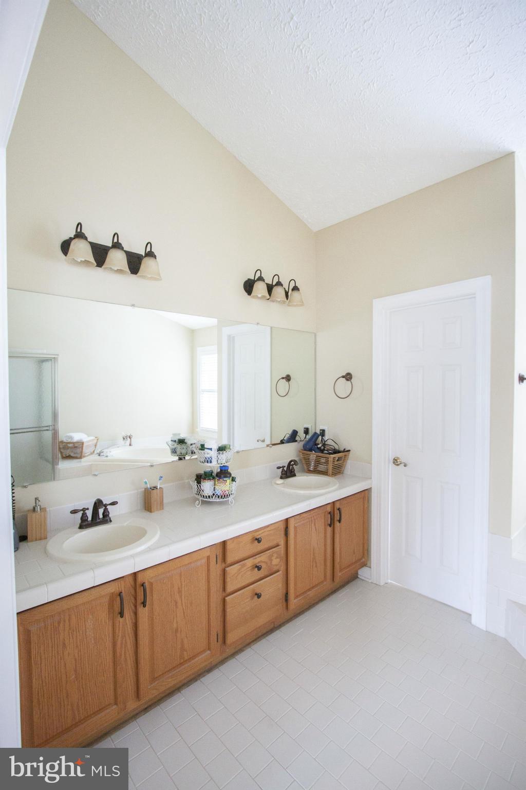 GREENBRIER HILLS - Residential