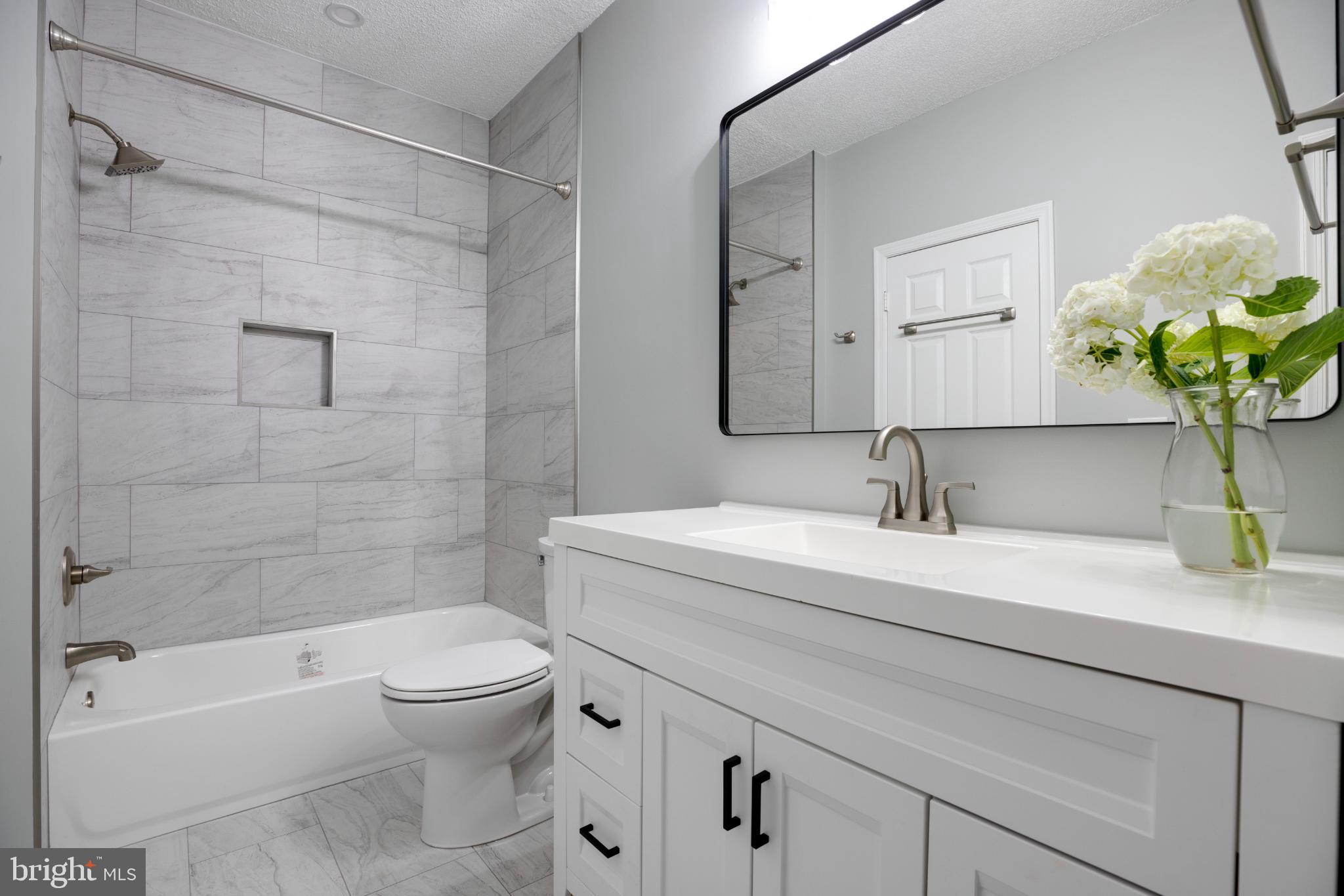 SANDERLING CONDO - Residential Lease