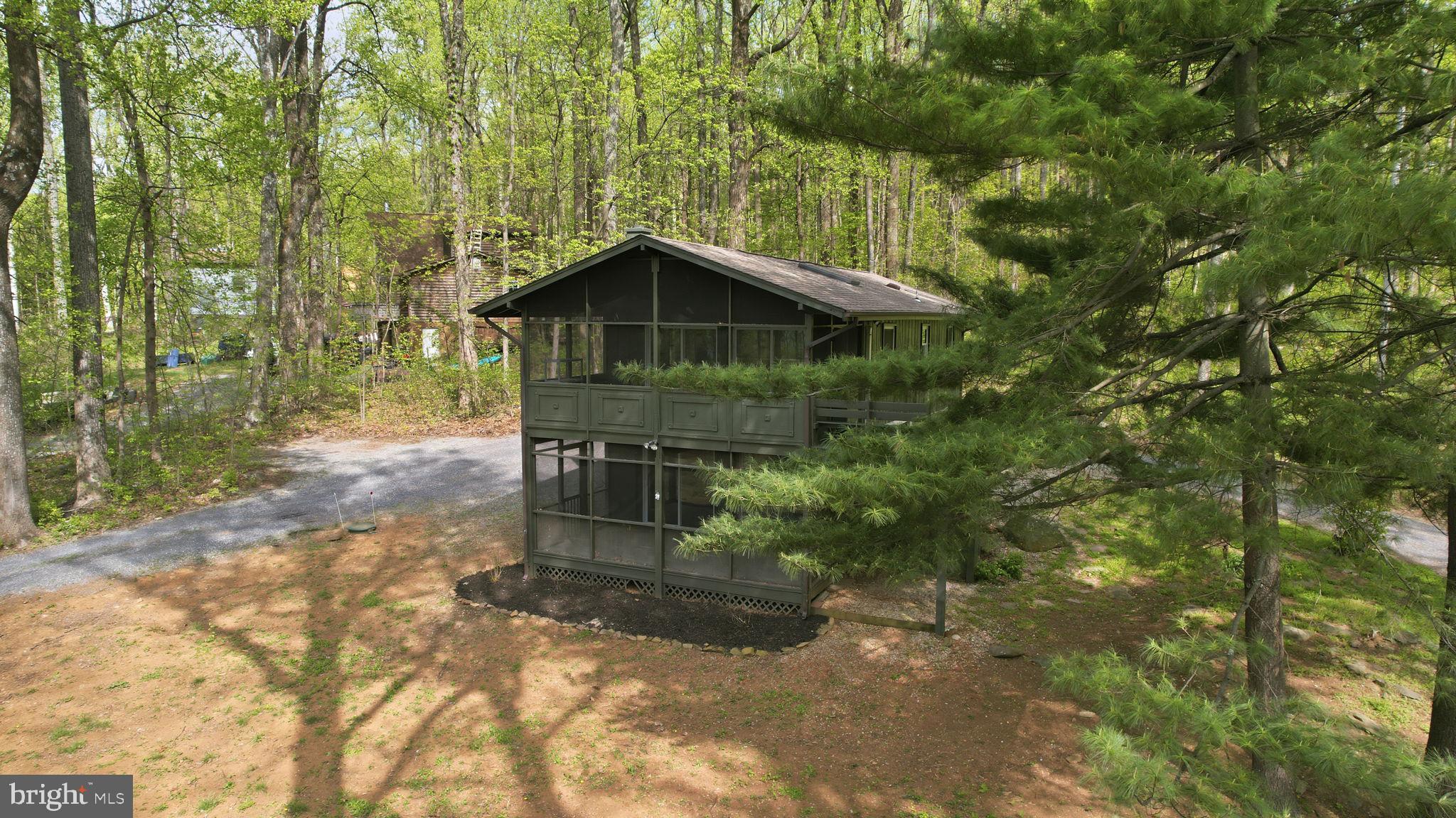 BLUE MOUNTAIN - Residential