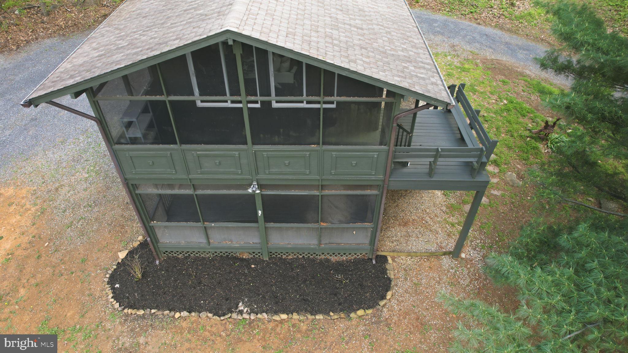 BLUE MOUNTAIN - Residential