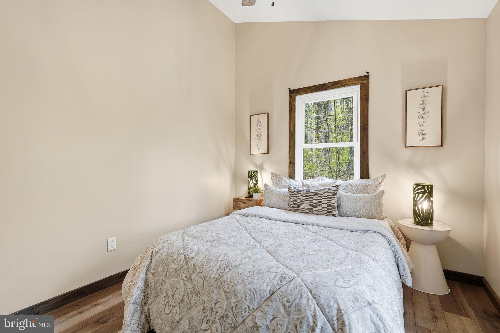 BLUE MOUNTAIN - Residential