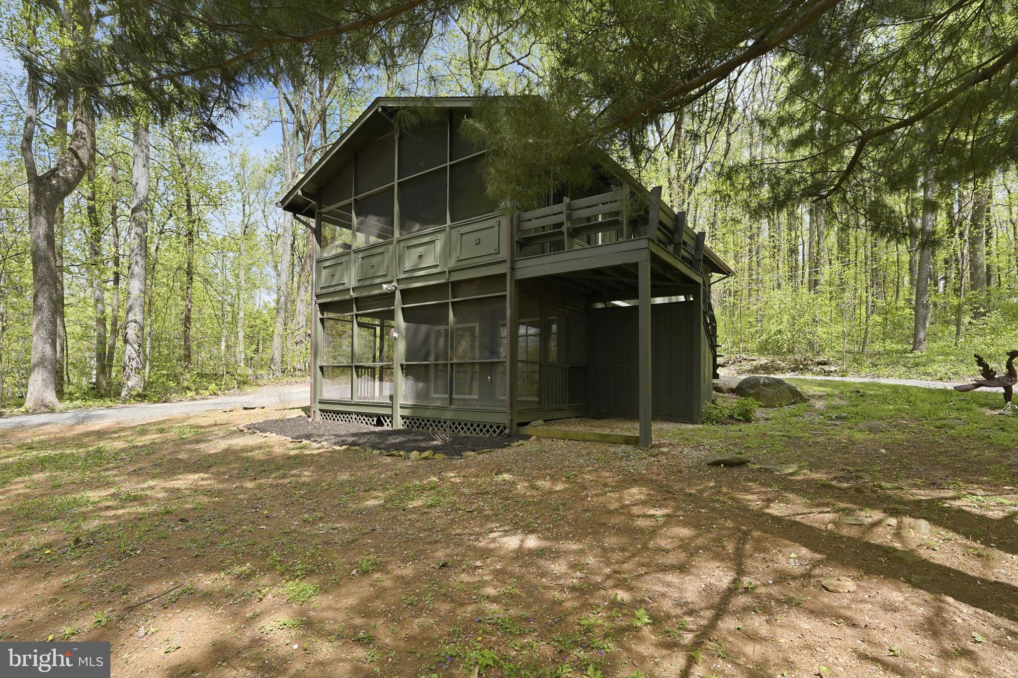 BLUE MOUNTAIN - Residential