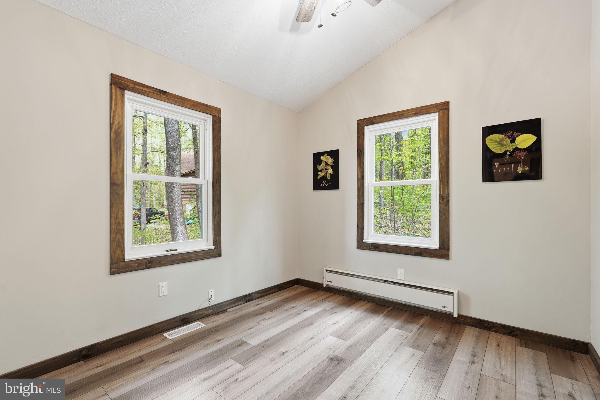 BLUE MOUNTAIN - Residential