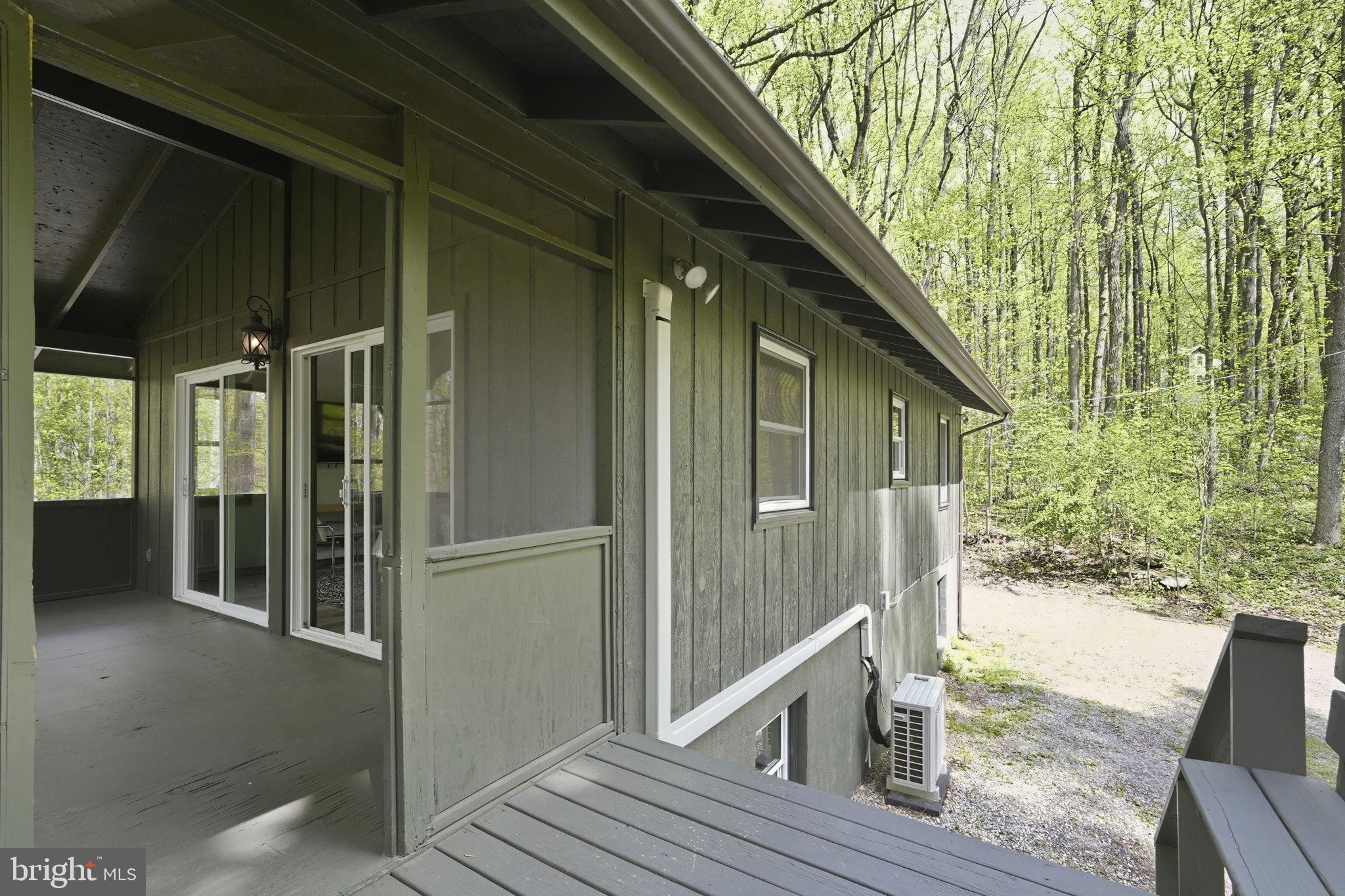 BLUE MOUNTAIN - Residential