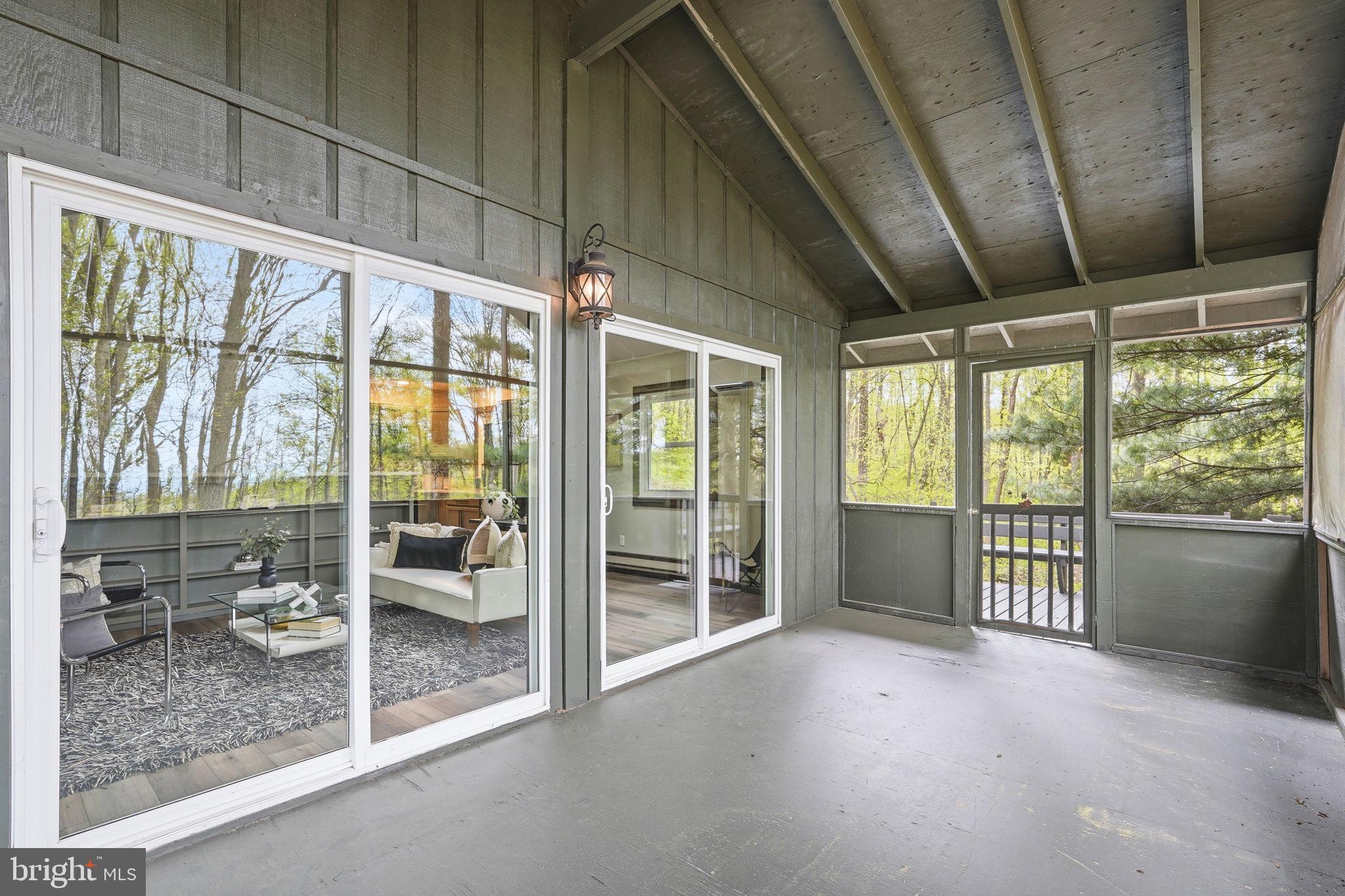 BLUE MOUNTAIN - Residential