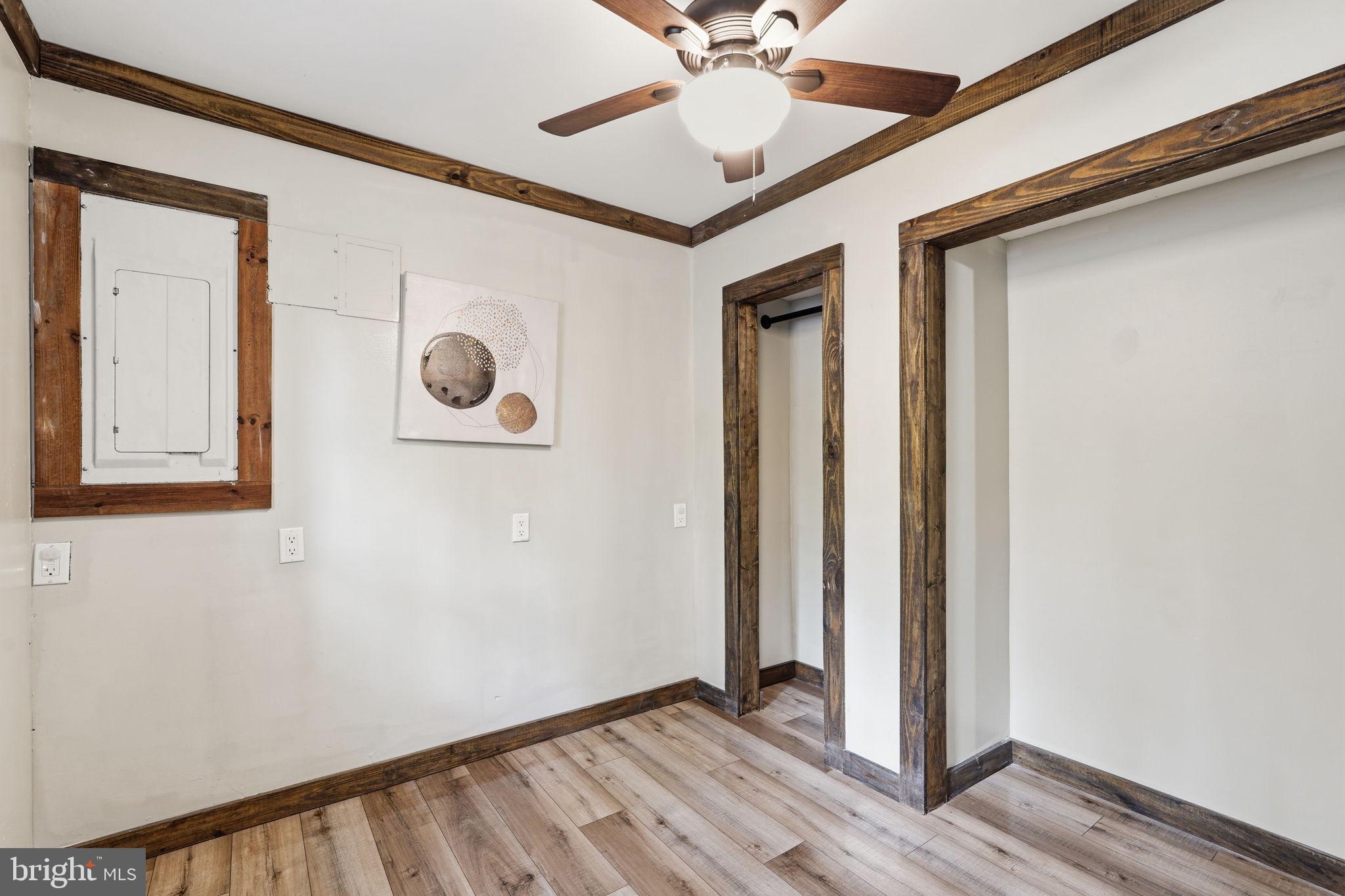 BLUE MOUNTAIN - Residential