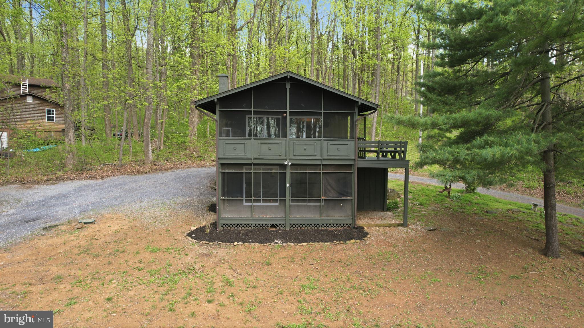 BLUE MOUNTAIN - Residential