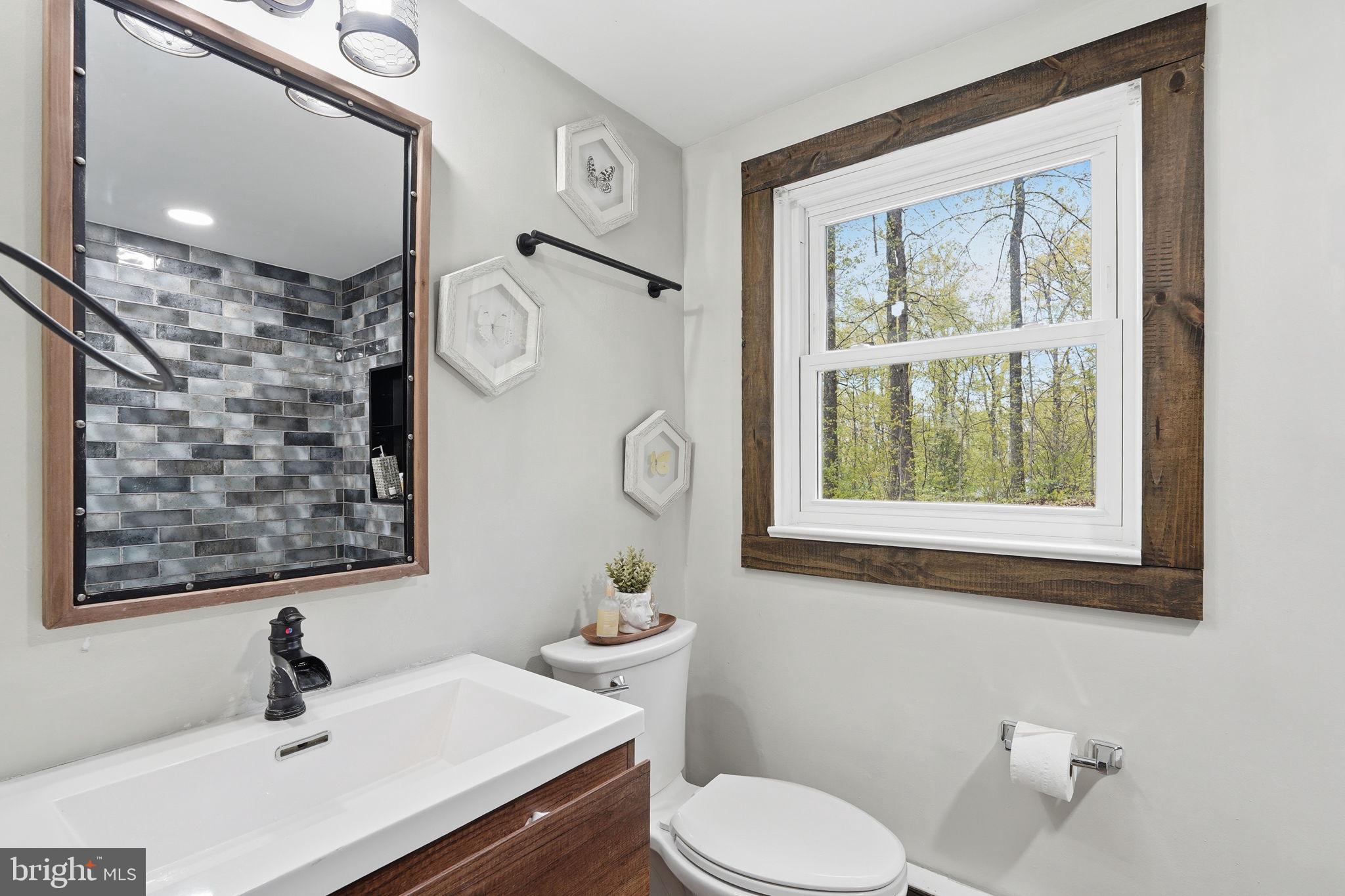 BLUE MOUNTAIN - Residential