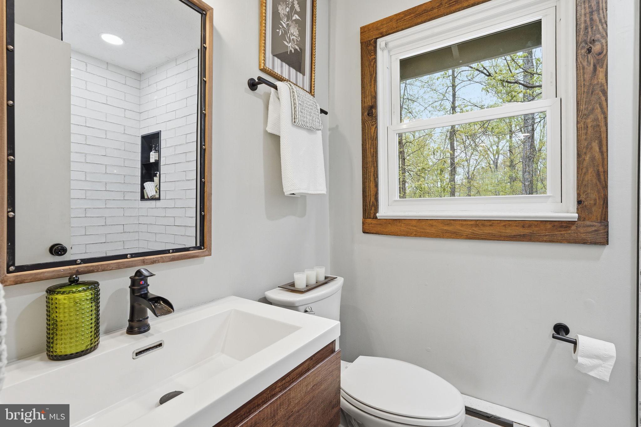 BLUE MOUNTAIN - Residential