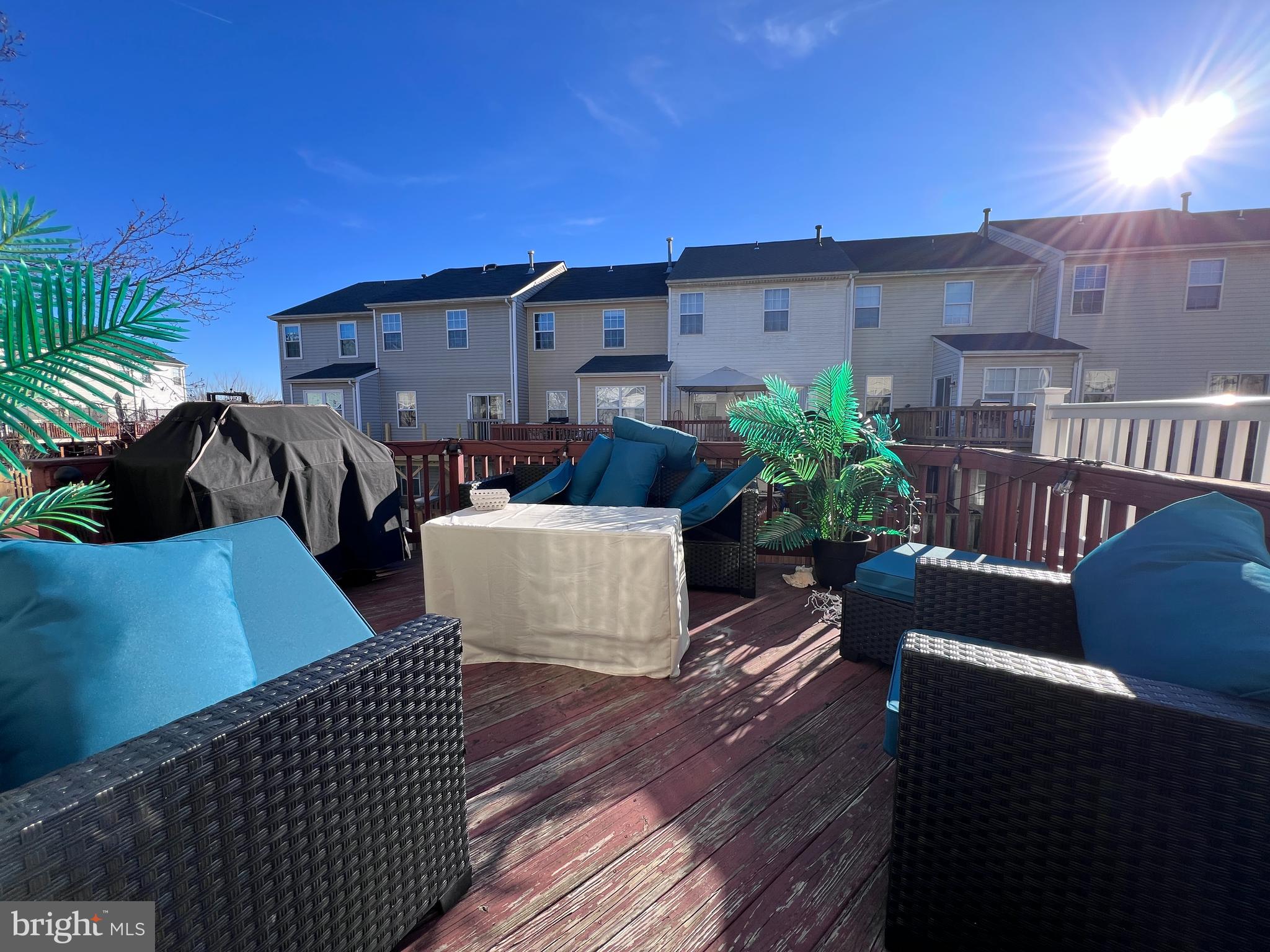 SHEFFIELD MANOR - Residential Lease