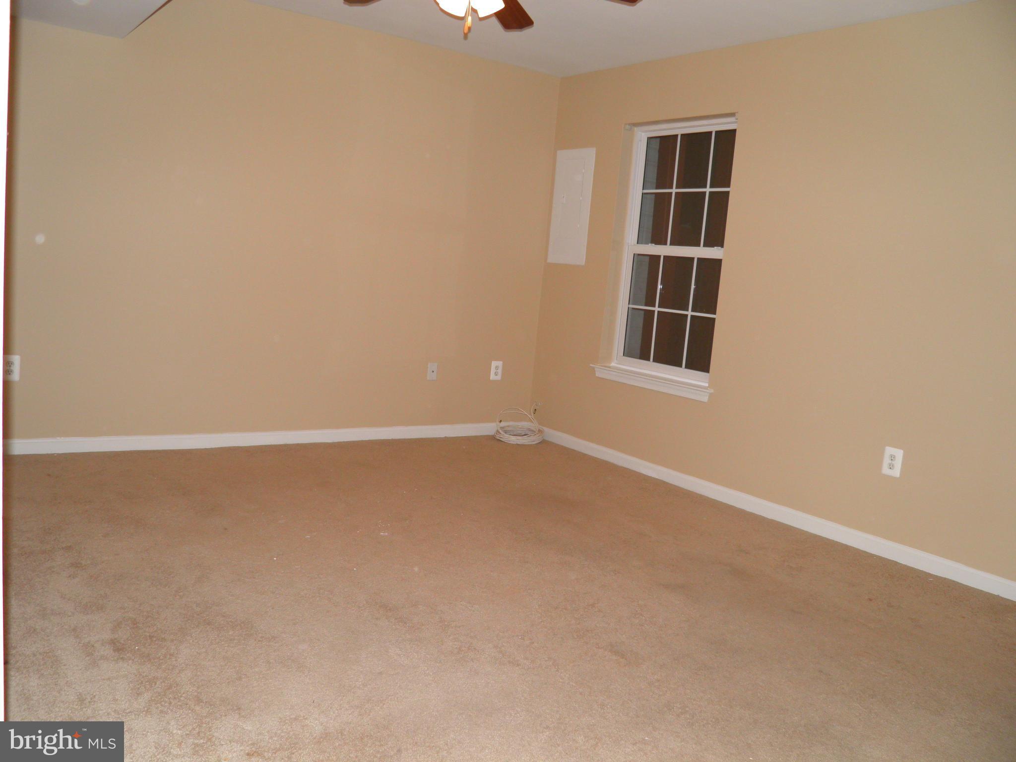 SHEFFIELD MANOR - Residential Lease