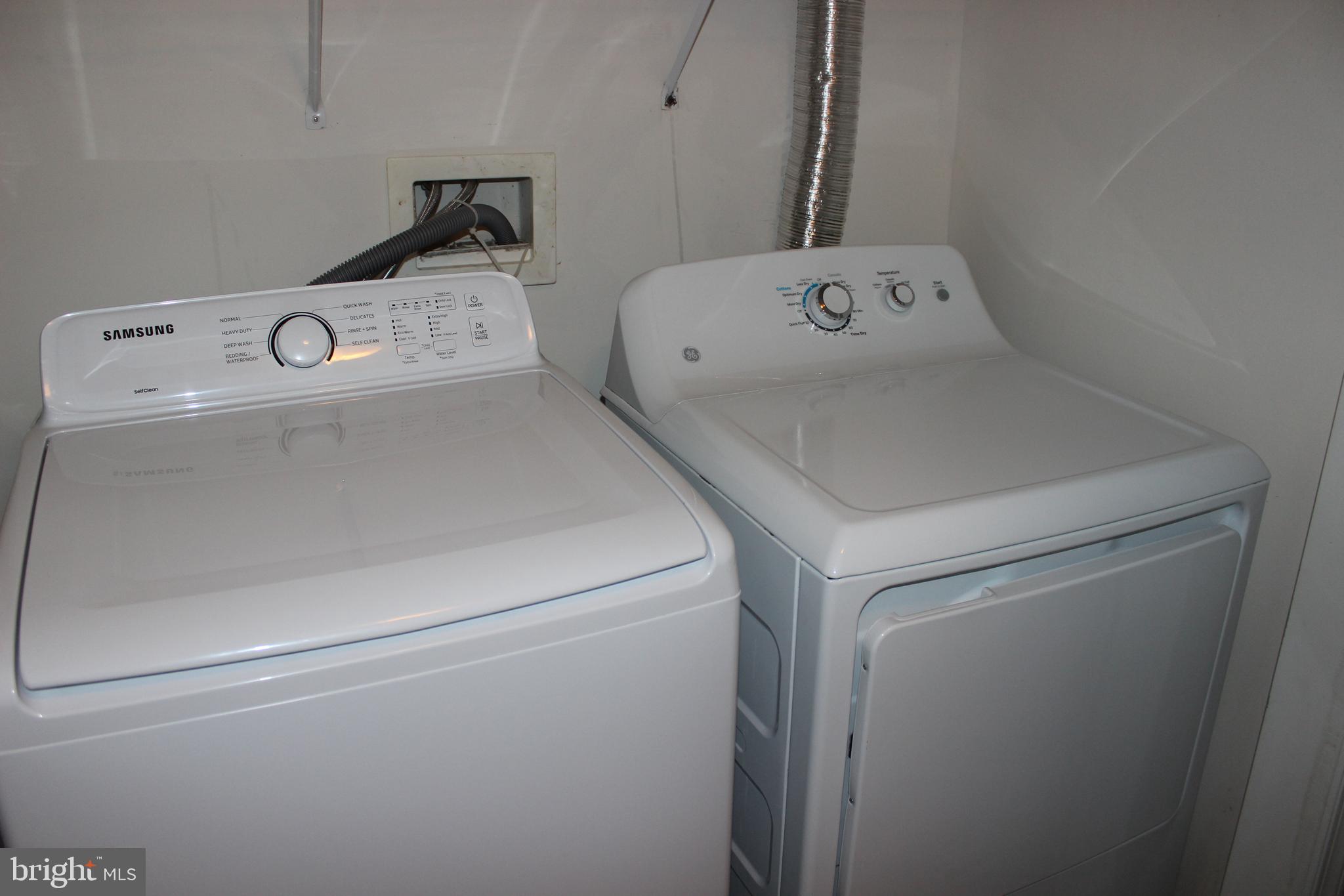 SHEFFIELD MANOR - Residential Lease