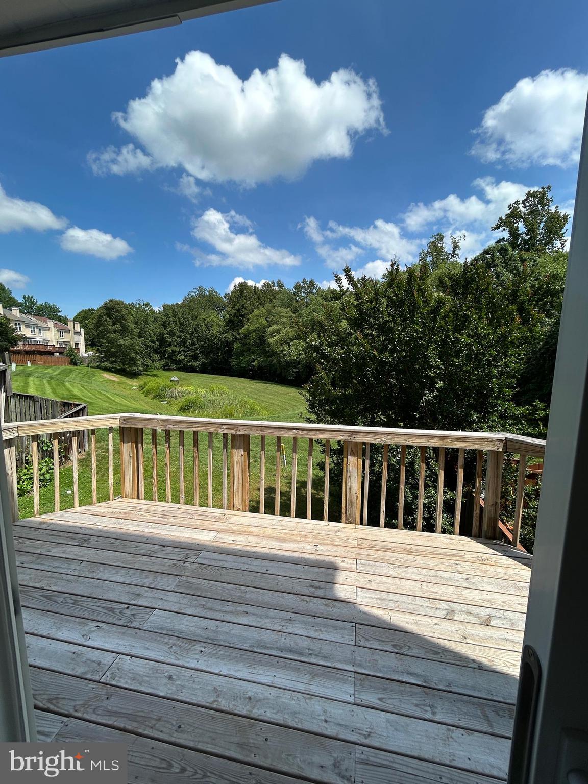 SPRING KNOLL - Residential Lease