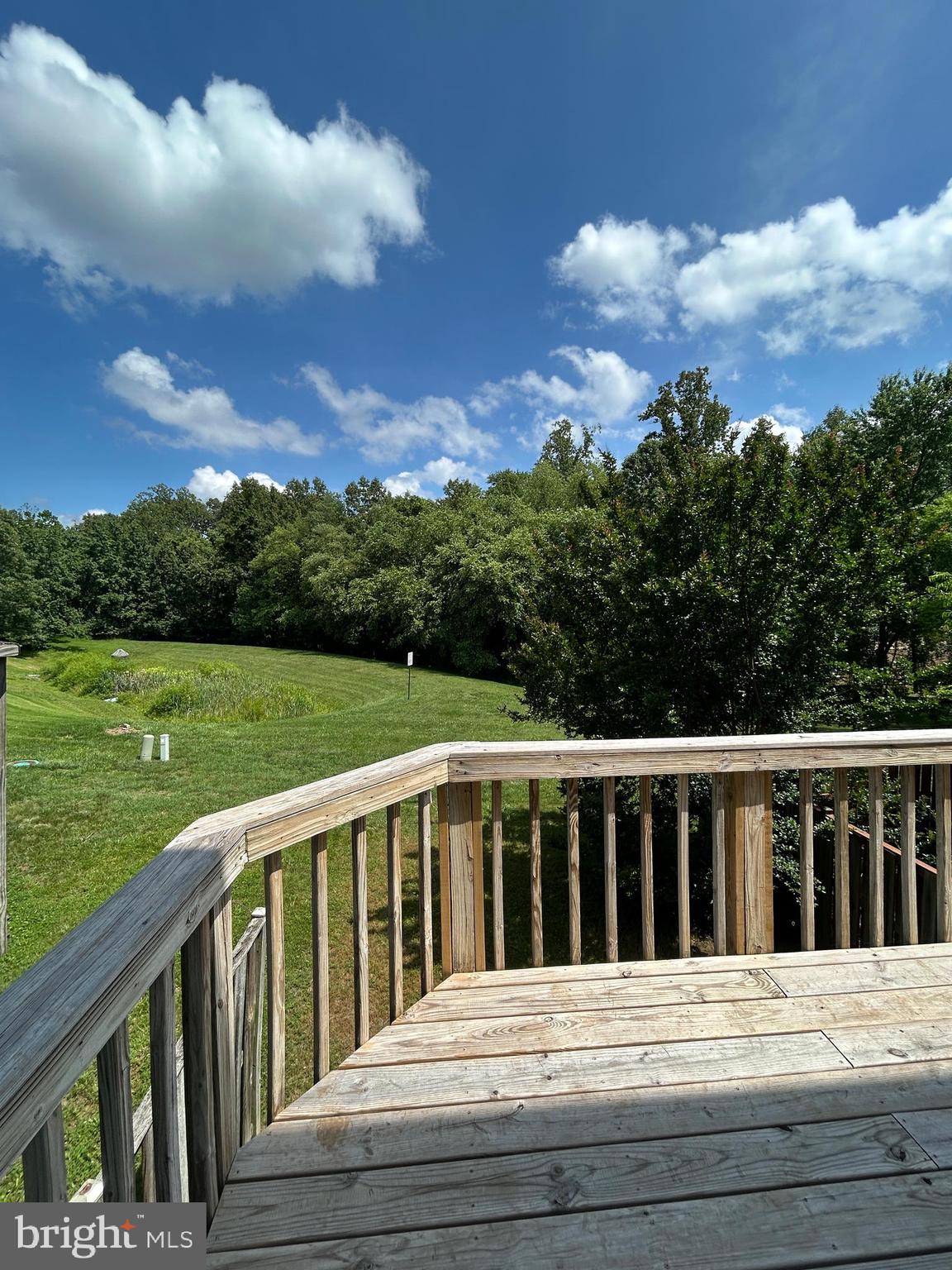 SPRING KNOLL - Residential Lease