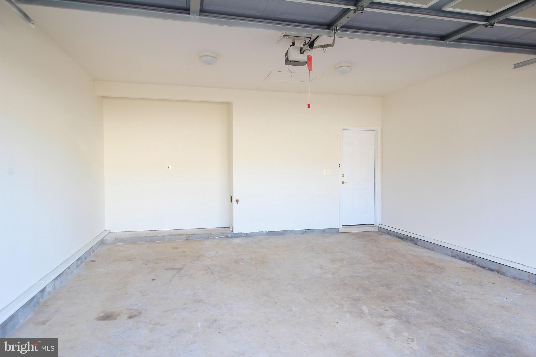 SALEM FIELDS - Residential