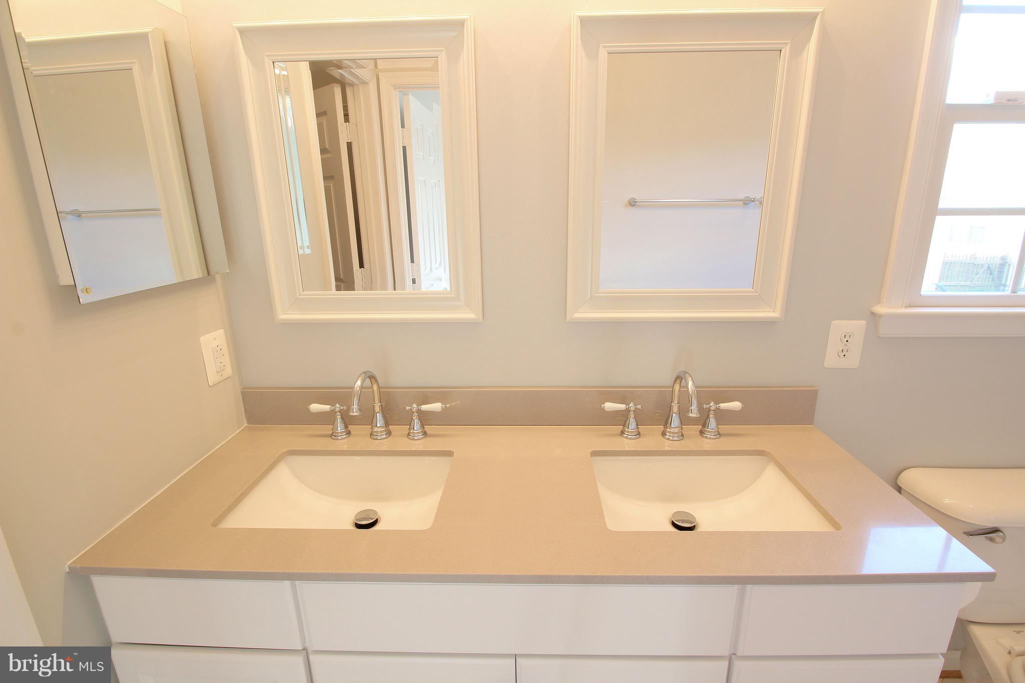 SALEM FIELDS - Residential