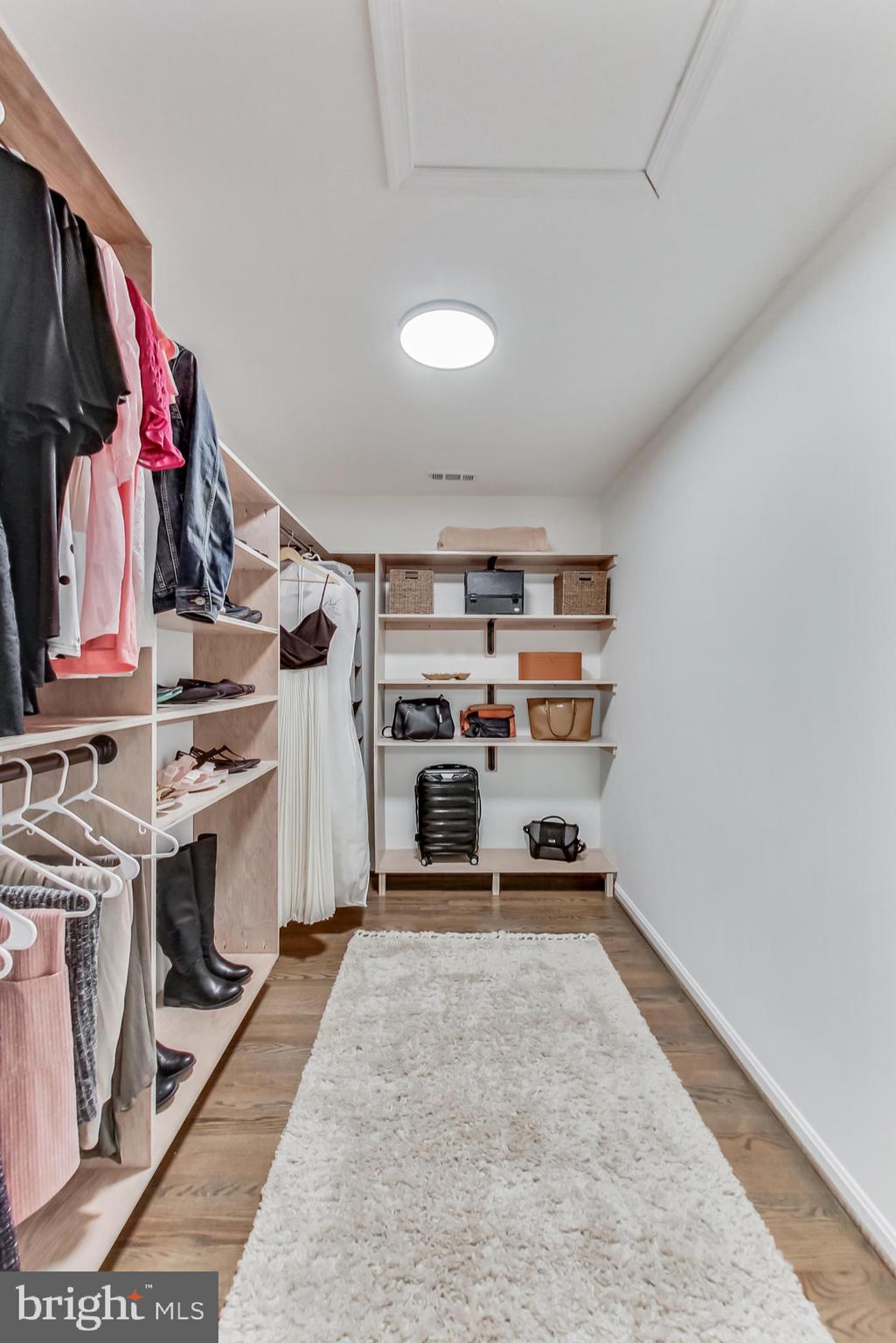 MANORWOOD - Residential