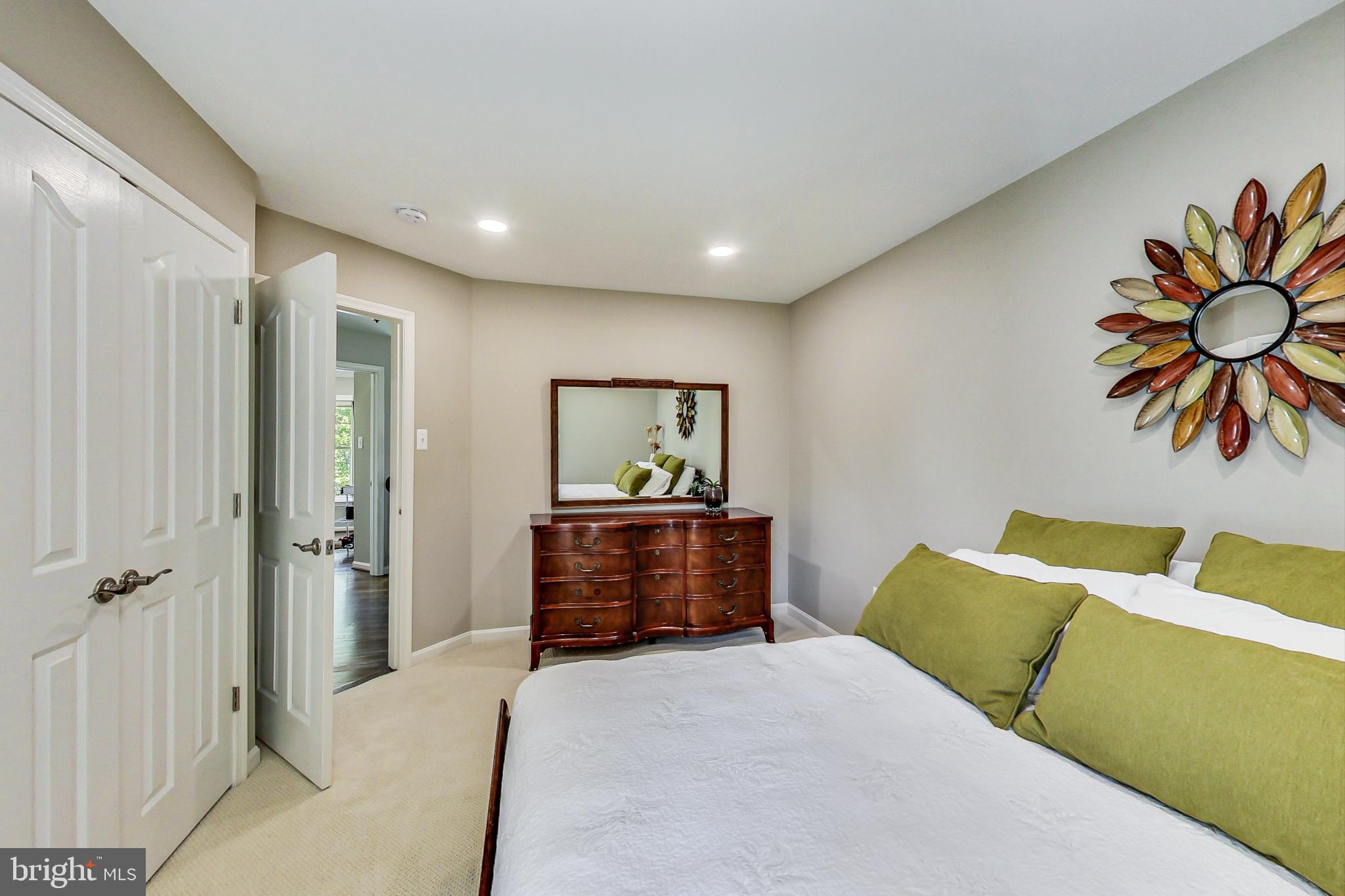 MANORWOOD - Residential