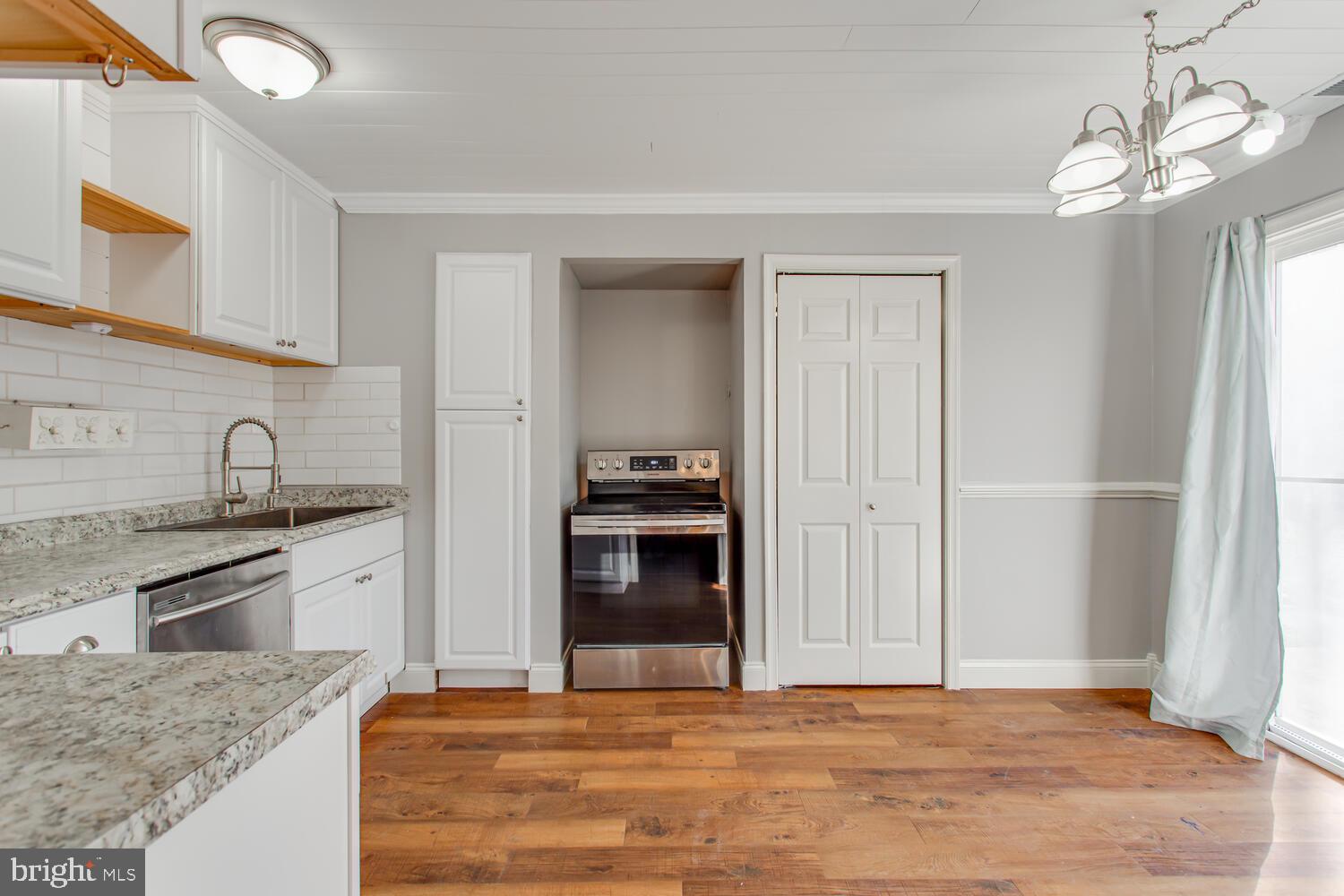 GUNSTON HEIGHTS - Residential