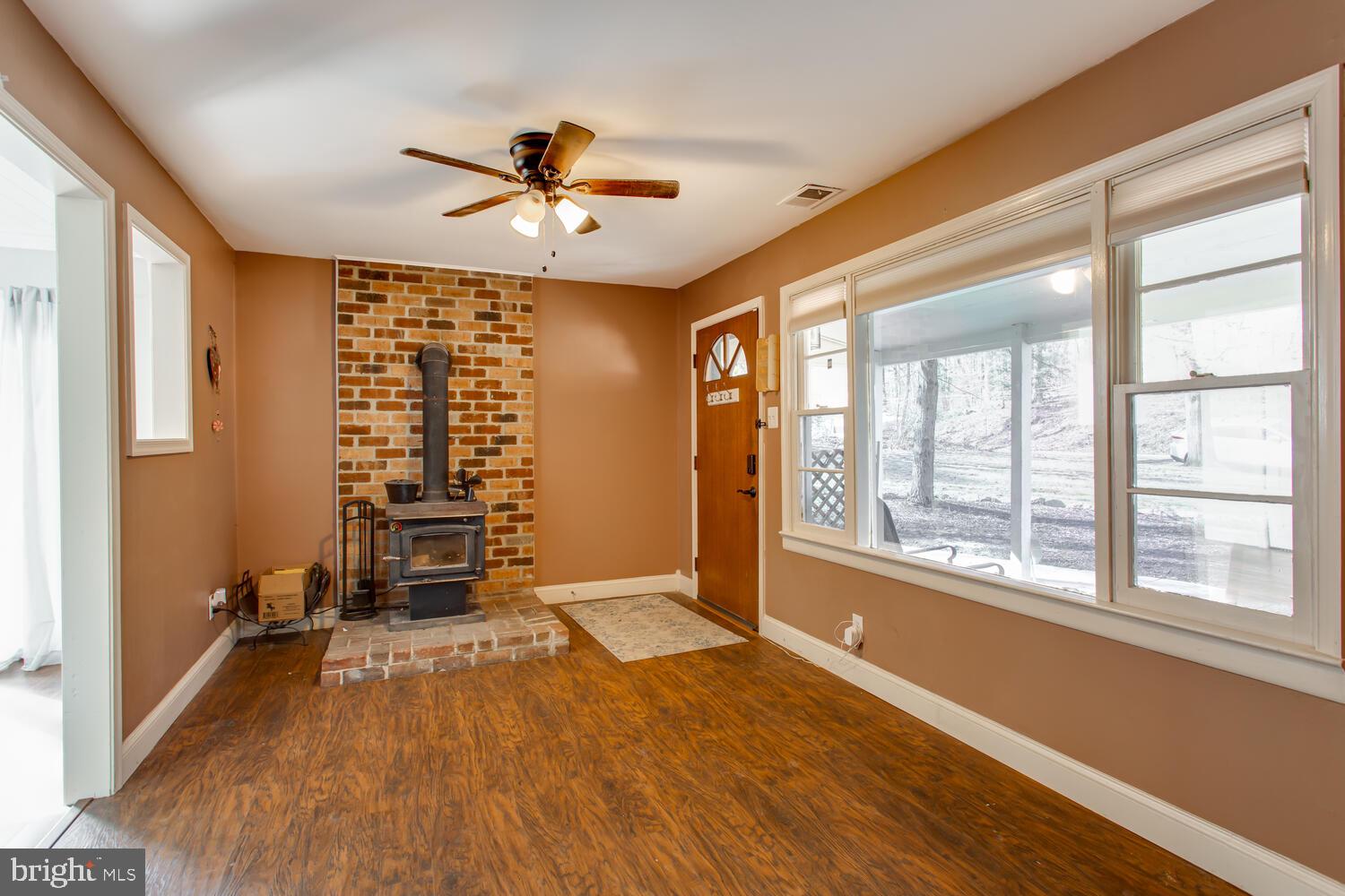 GUNSTON HEIGHTS - Residential