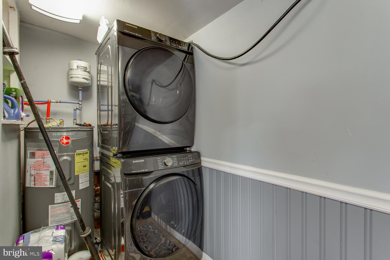 GUNSTON HEIGHTS - Residential