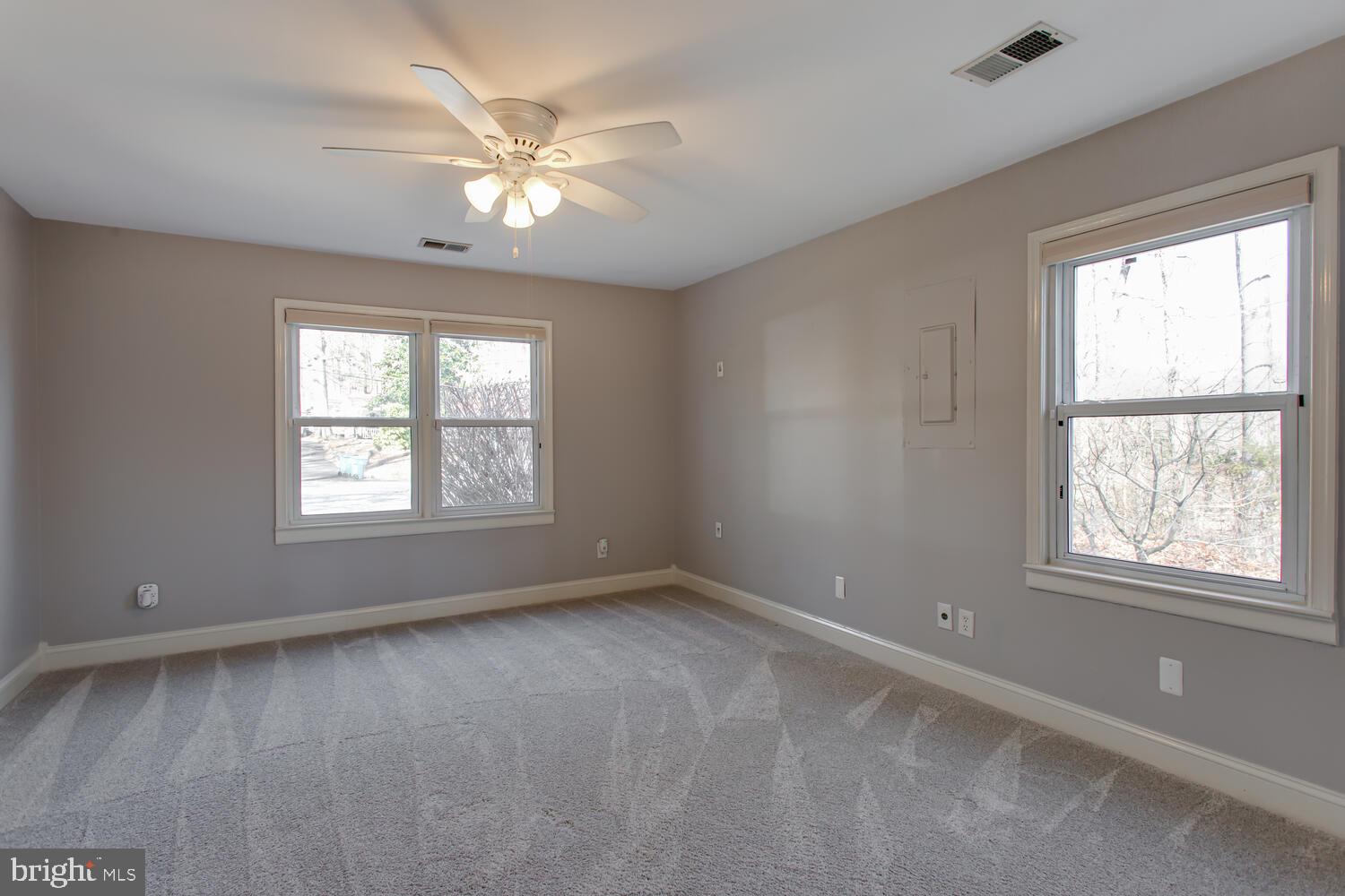 GUNSTON HEIGHTS - Residential