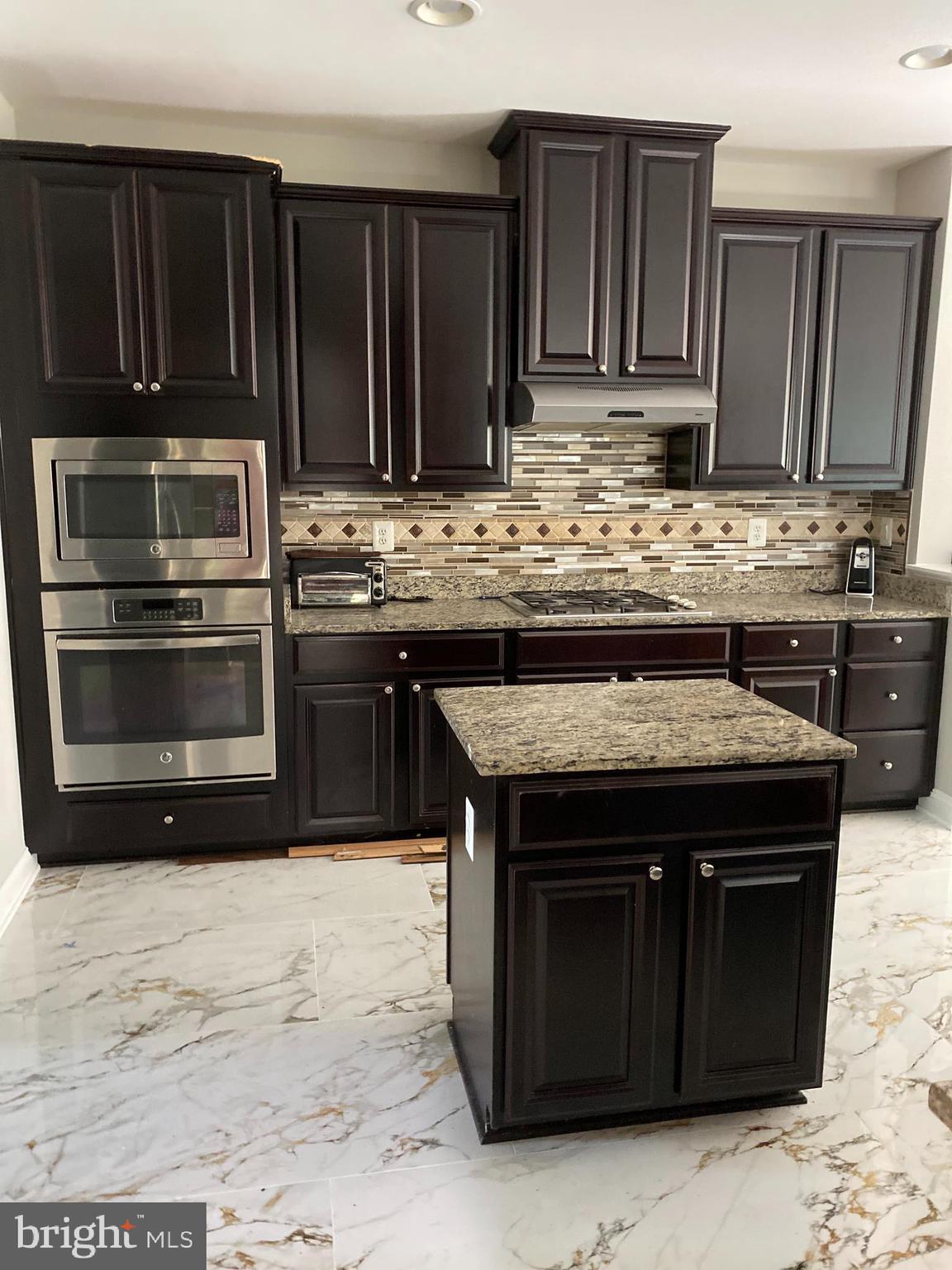 THE PRESERVE AT PISCATAWAY - Residential Lease