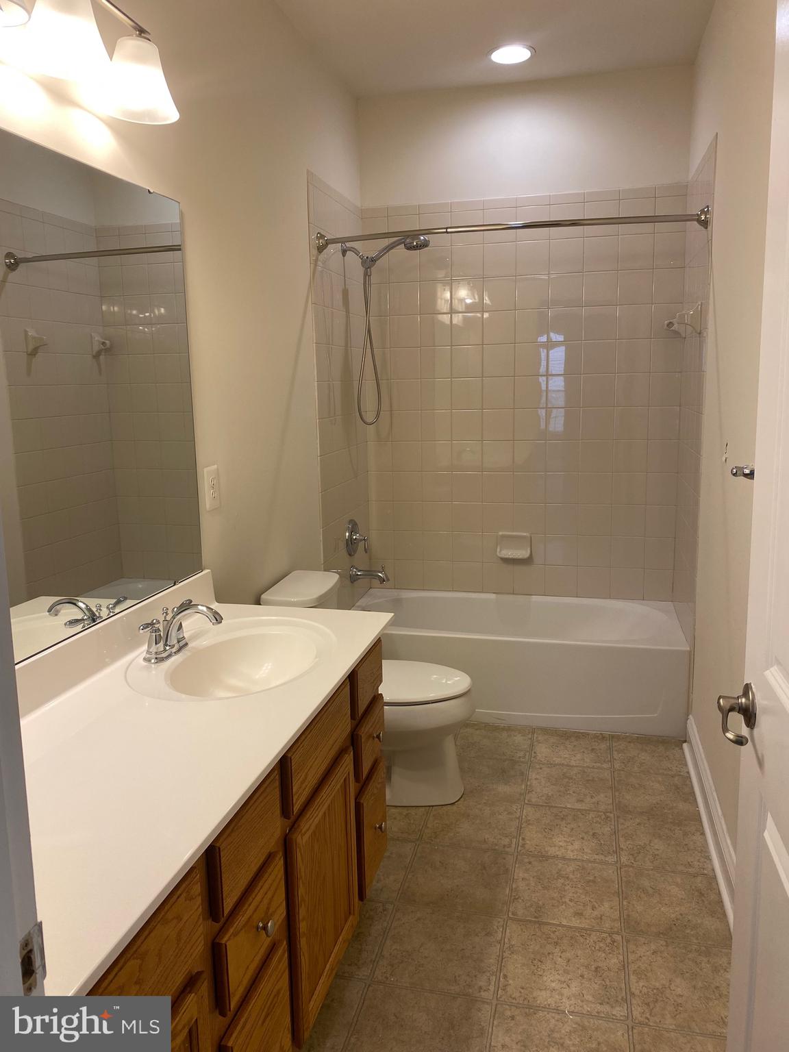 THE PRESERVE AT PISCATAWAY - Residential Lease