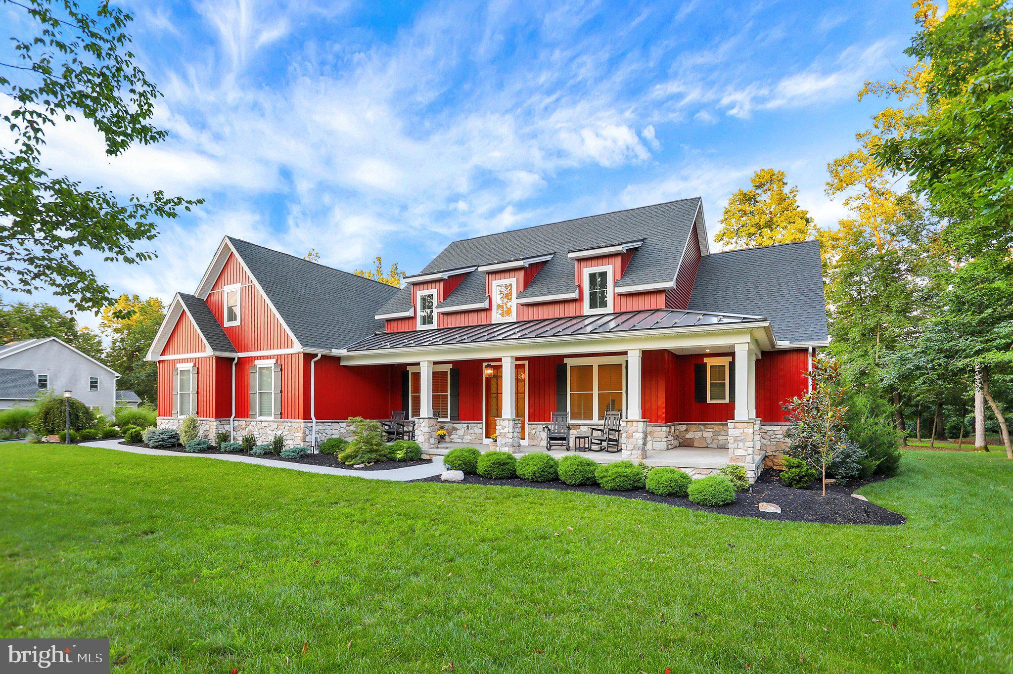 3 RED OAK LANE