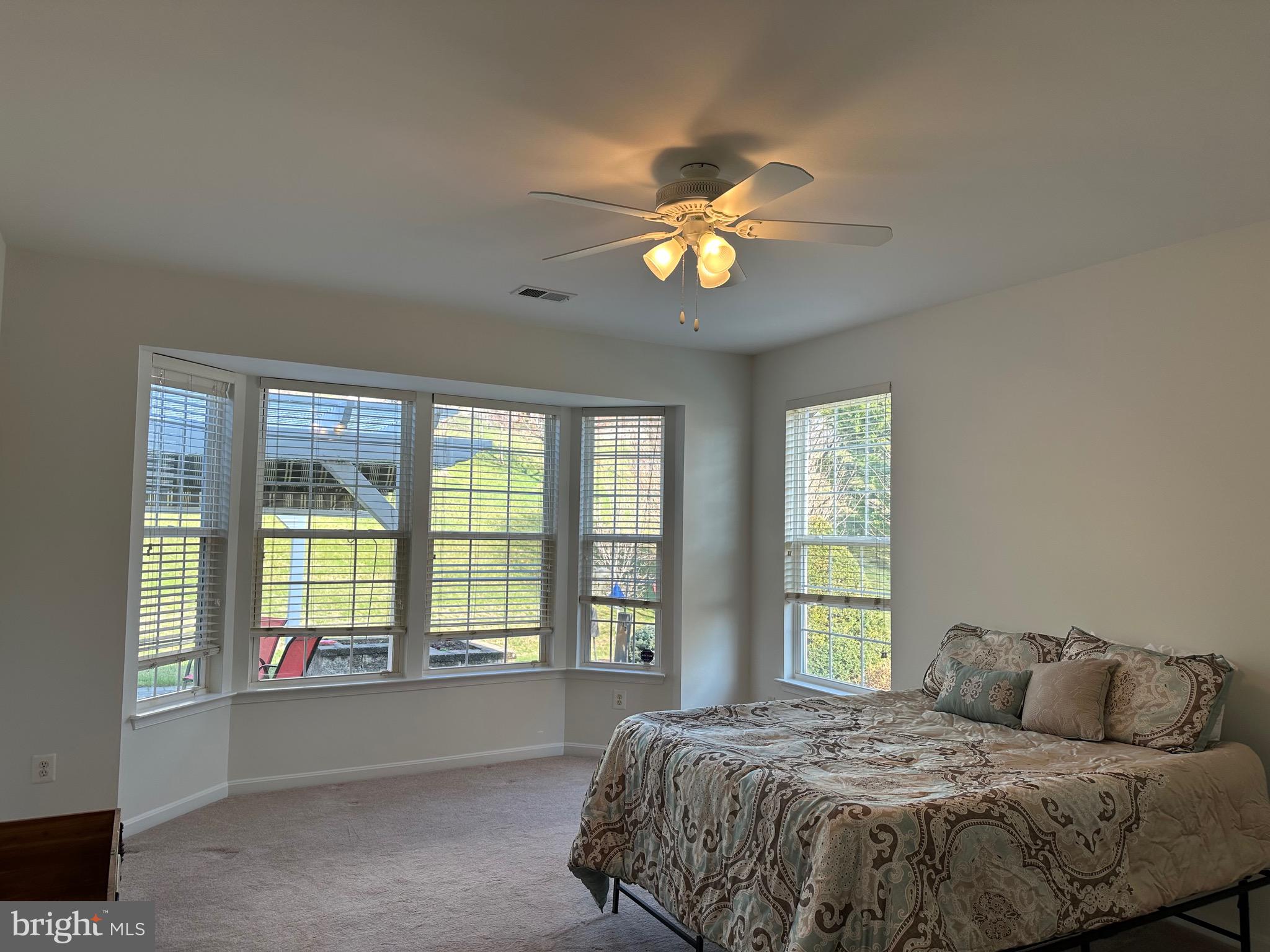 FOUR SEASONS IN HISTORIC VIRGINIA - Residential