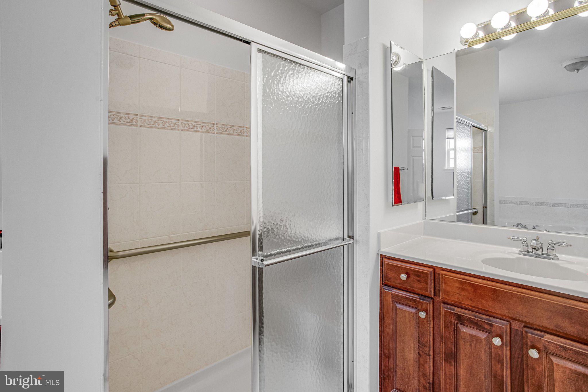 FOUR SEASONS IN HISTORIC VIRGINIA - Residential