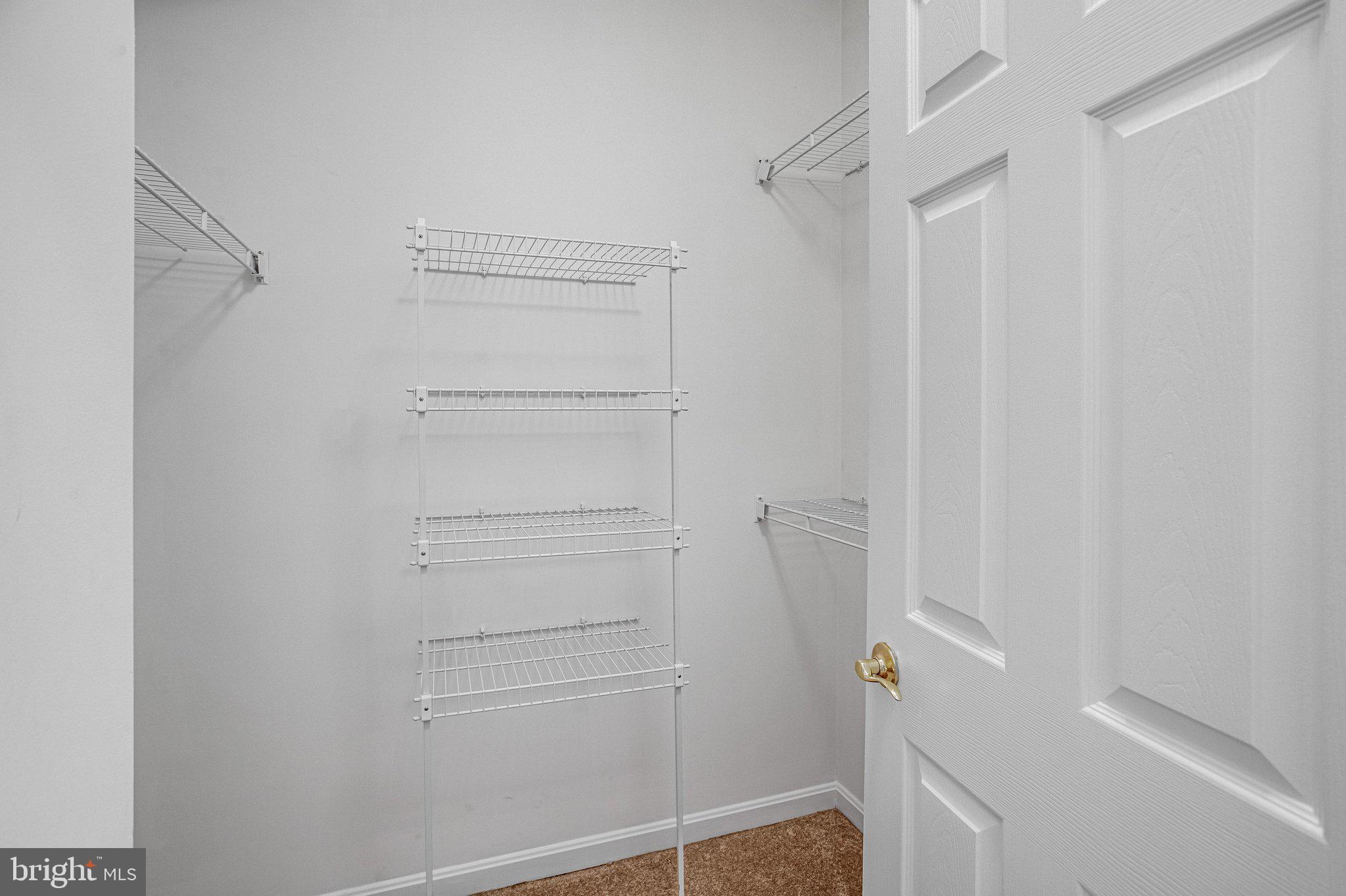 FOUR SEASONS IN HISTORIC VIRGINIA - Residential