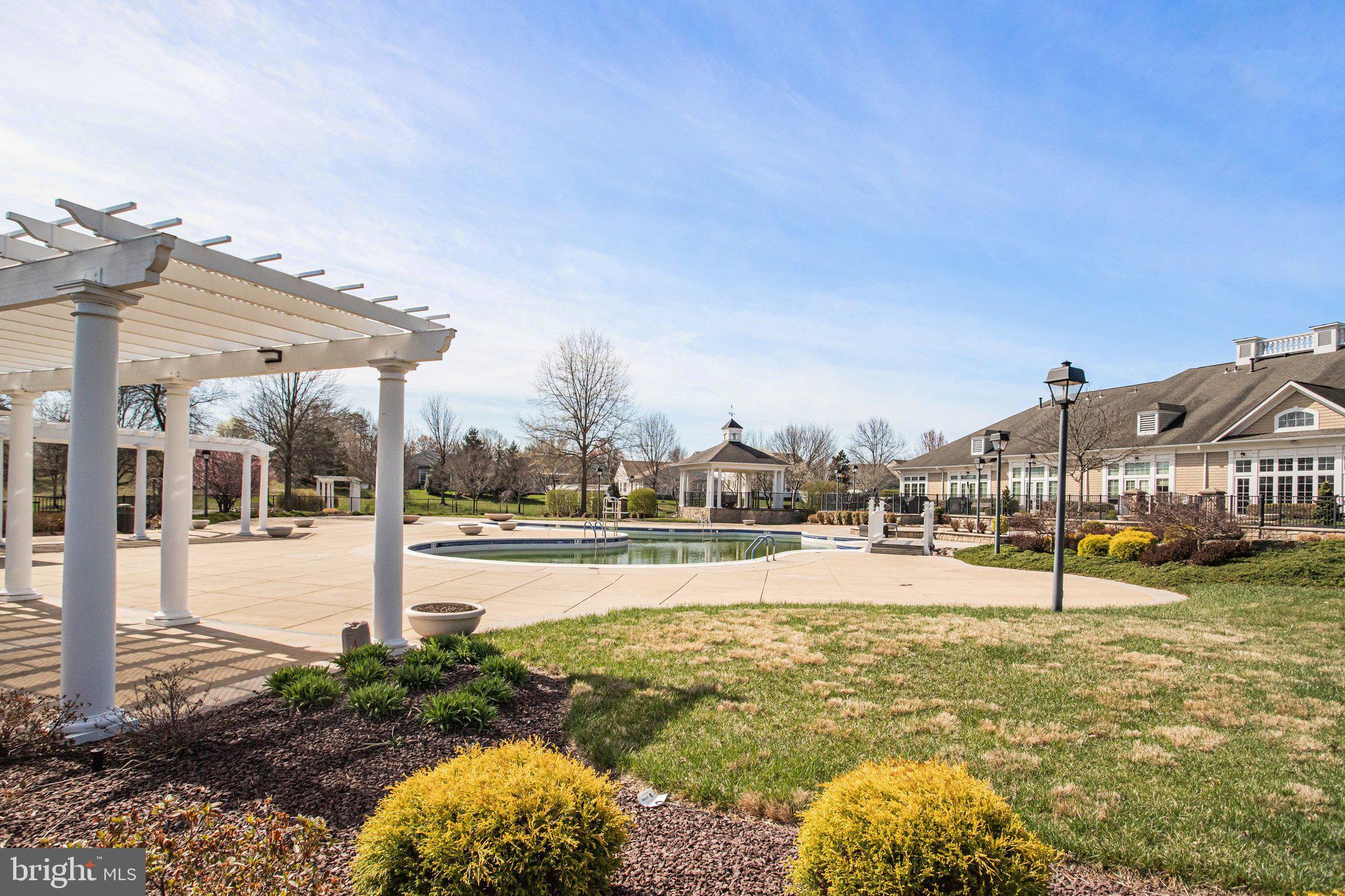 FOUR SEASONS IN HISTORIC VIRGINIA - Residential