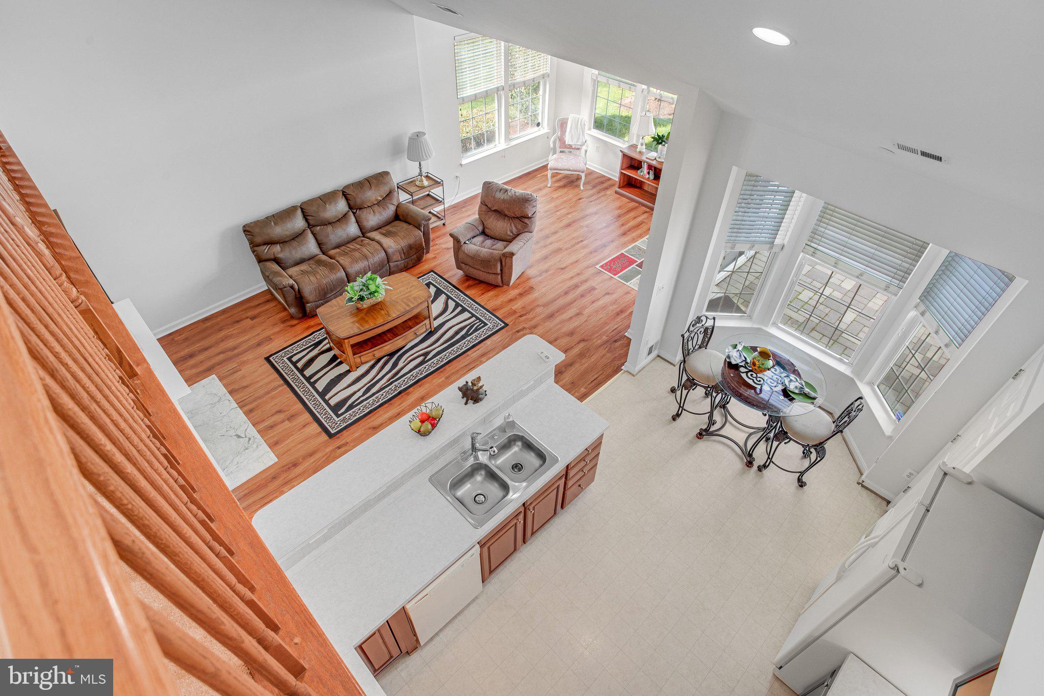 FOUR SEASONS IN HISTORIC VIRGINIA - Residential