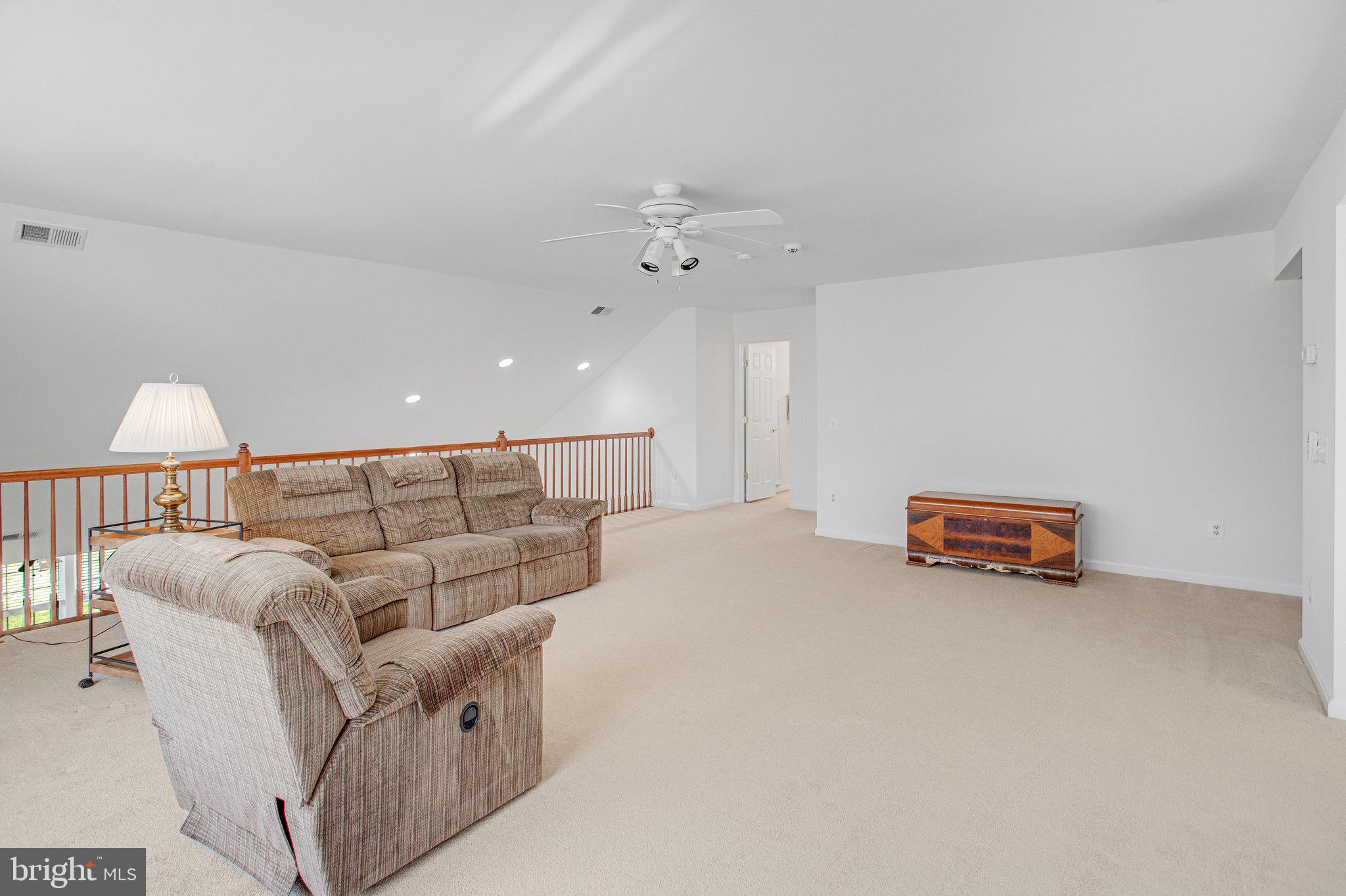 FOUR SEASONS IN HISTORIC VIRGINIA - Residential