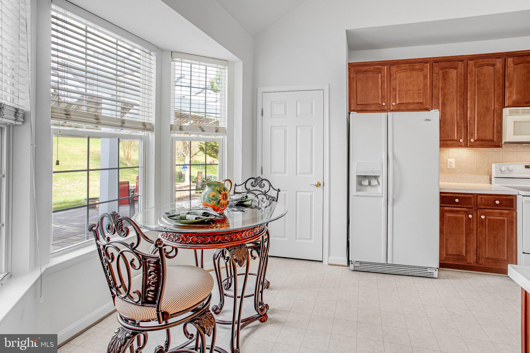 FOUR SEASONS IN HISTORIC VIRGINIA - Residential