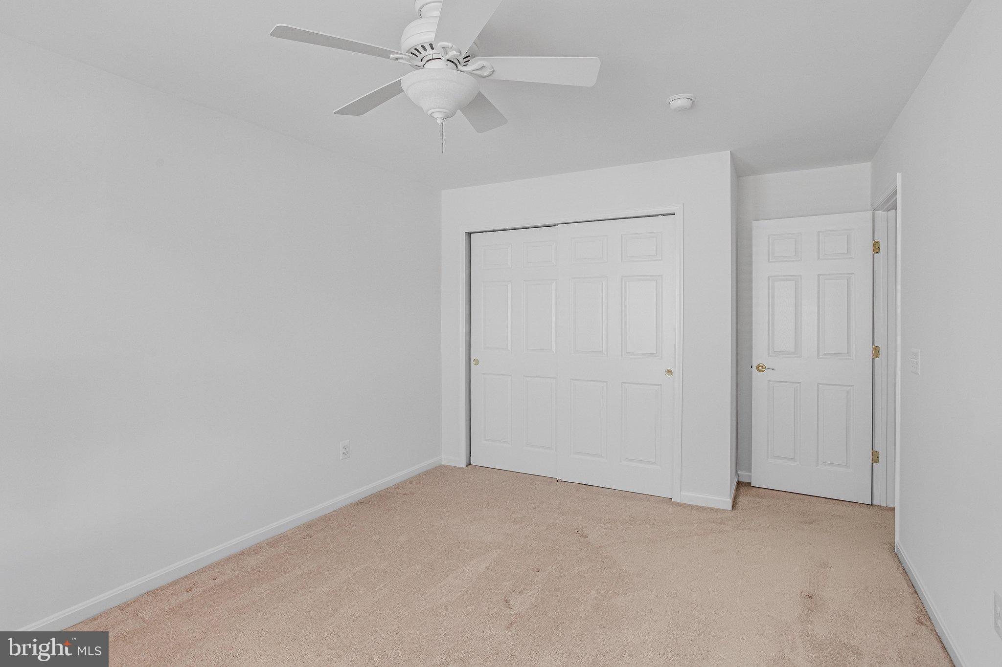 FOUR SEASONS IN HISTORIC VIRGINIA - Residential