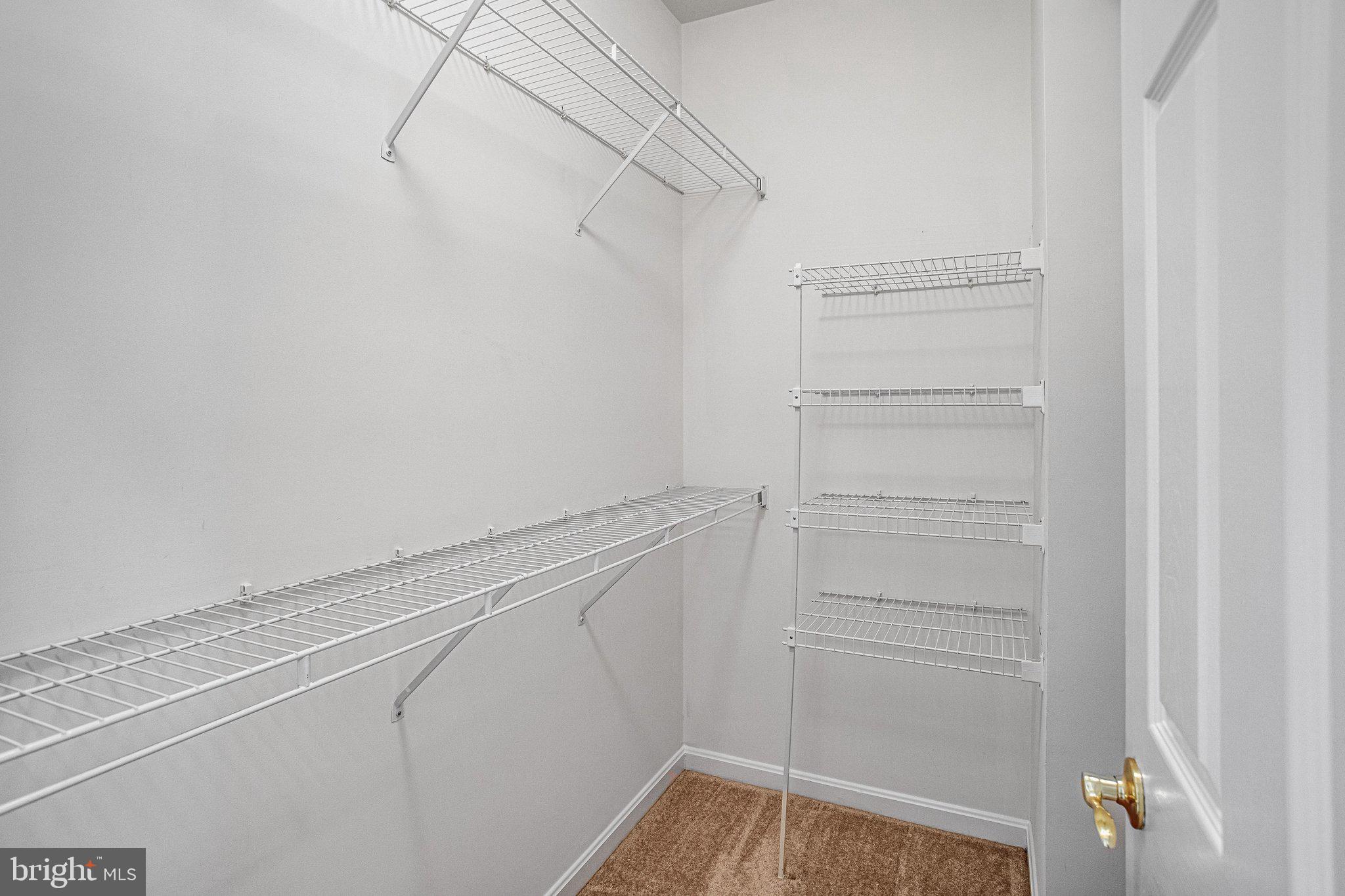 FOUR SEASONS IN HISTORIC VIRGINIA - Residential