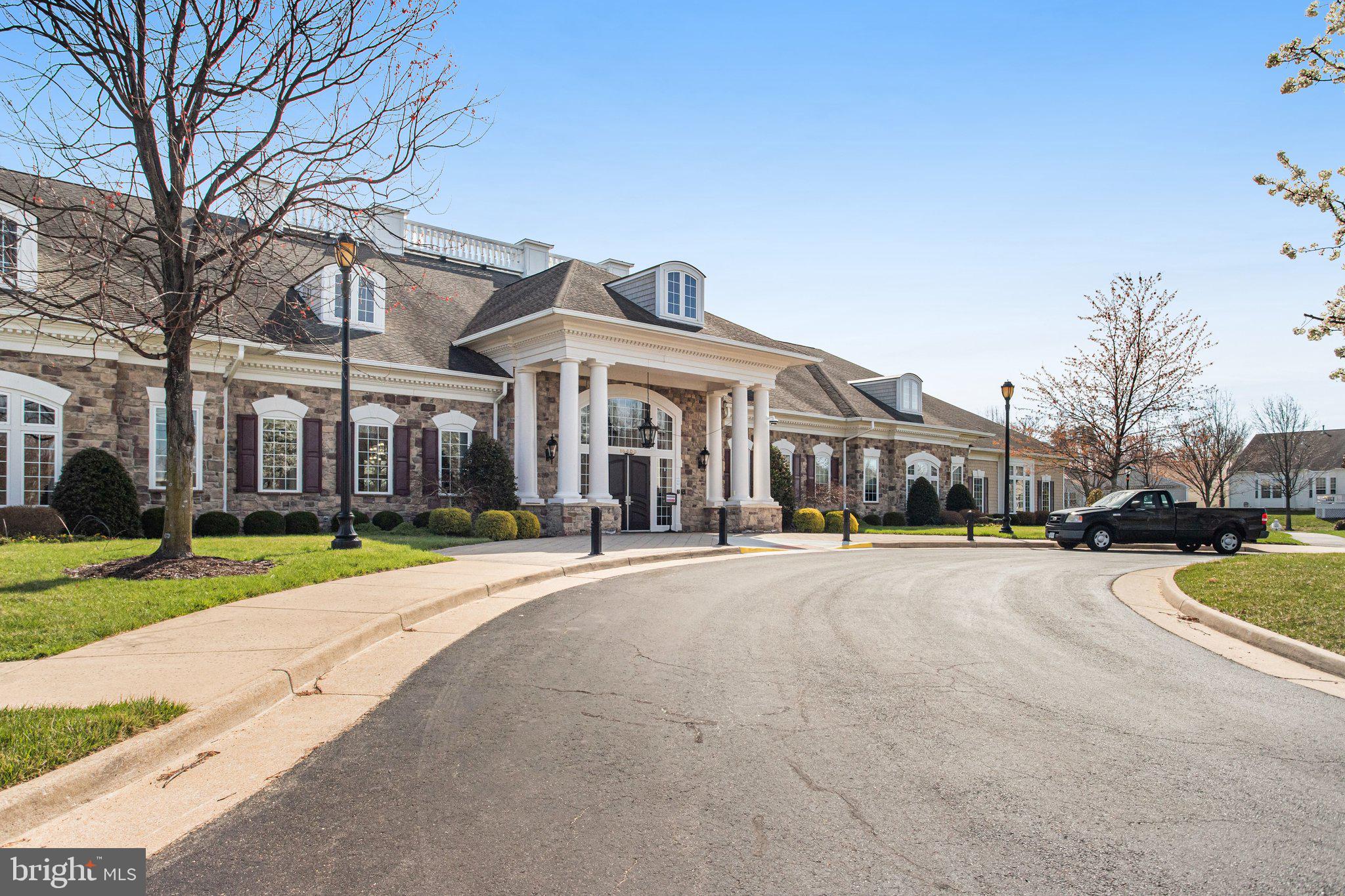 FOUR SEASONS IN HISTORIC VIRGINIA - Residential