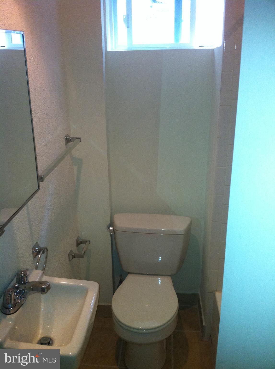 WASHINGTON SQ - Residential Lease