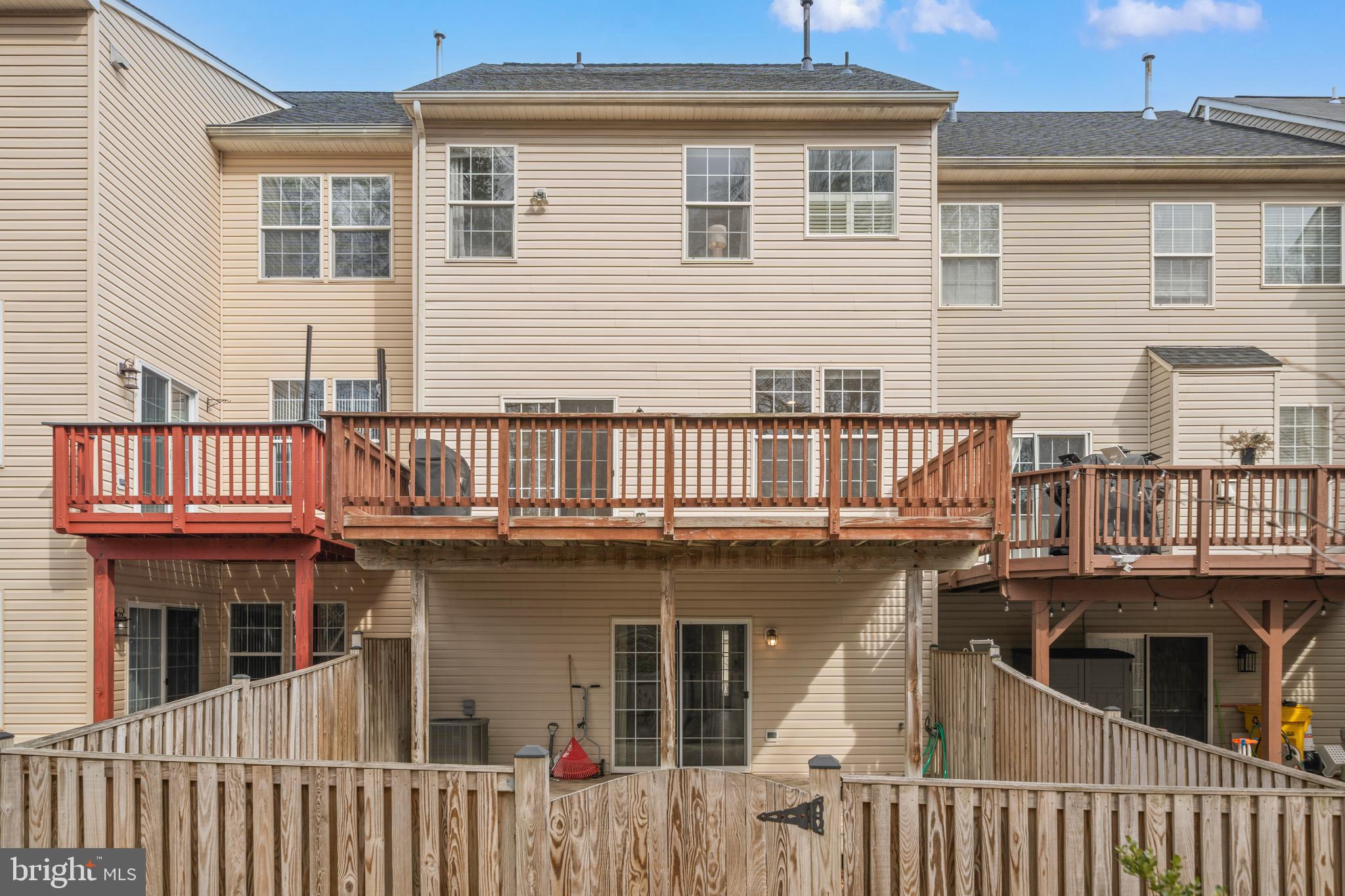 PINEY ORCHARD - Residential