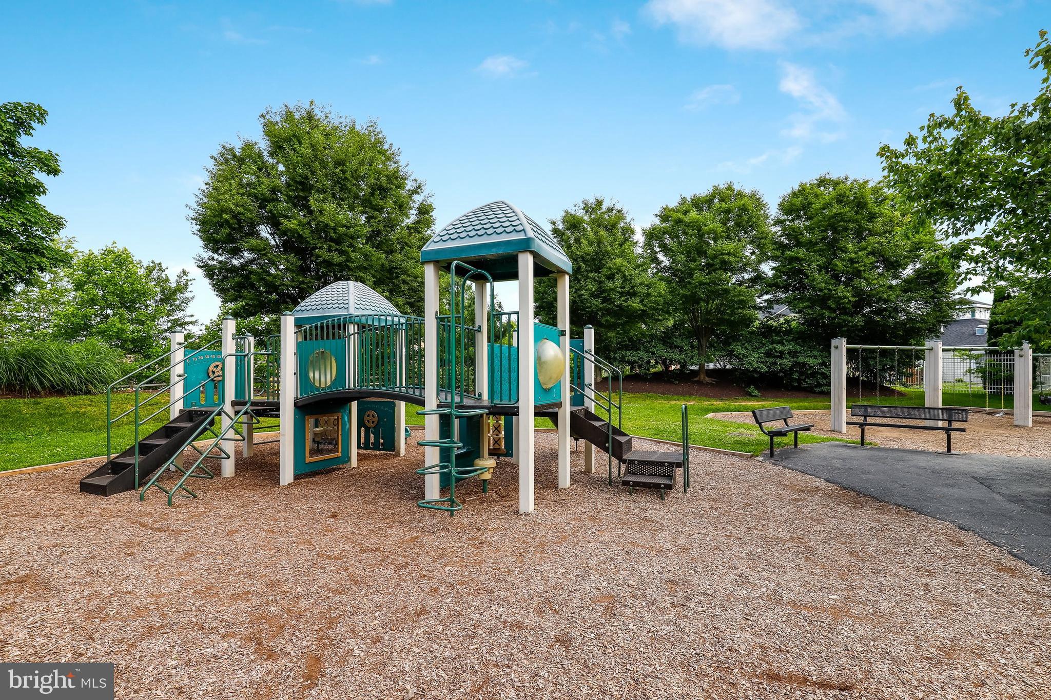 PINEY ORCHARD - Residential