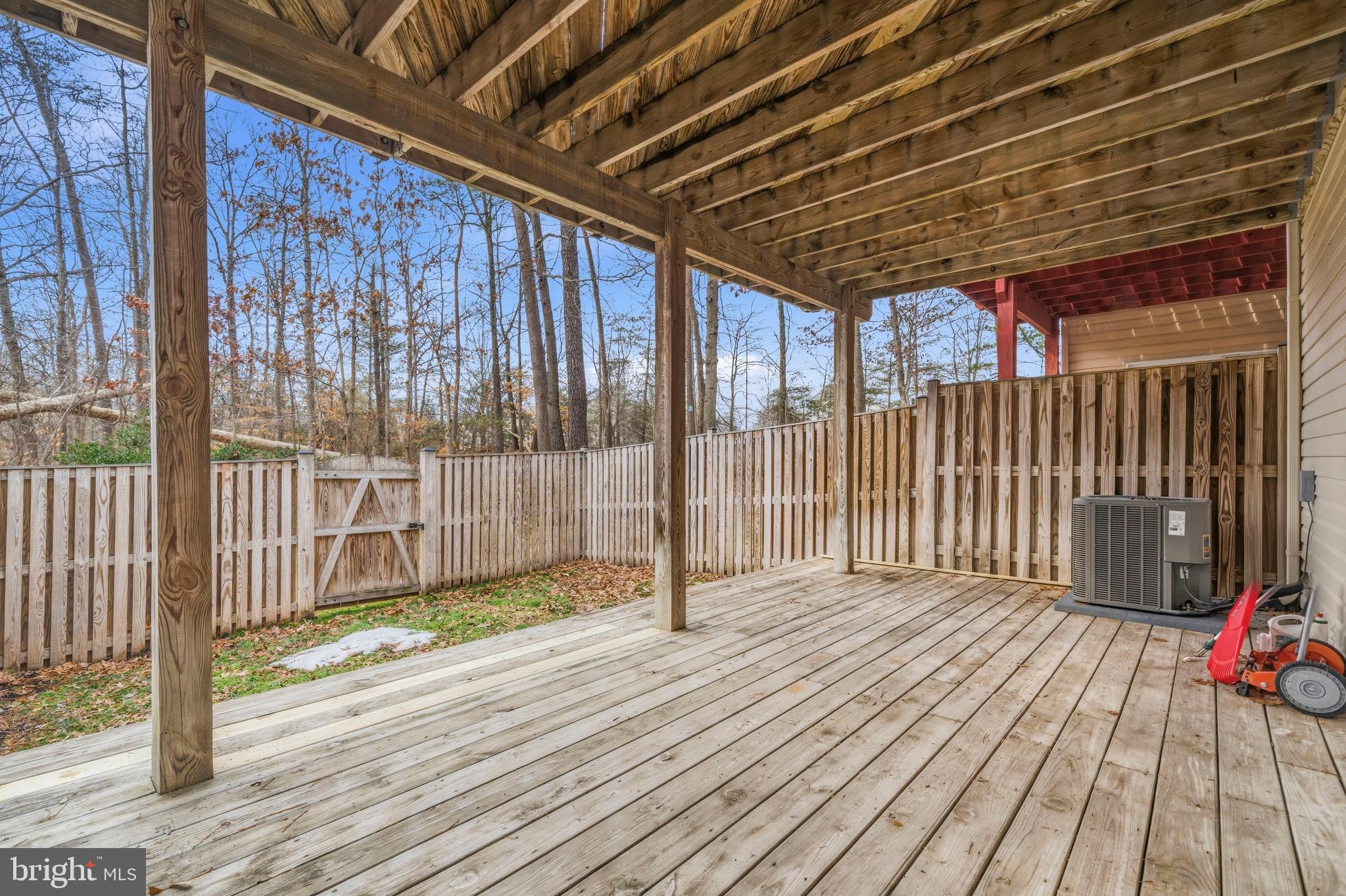 PINEY ORCHARD - Residential